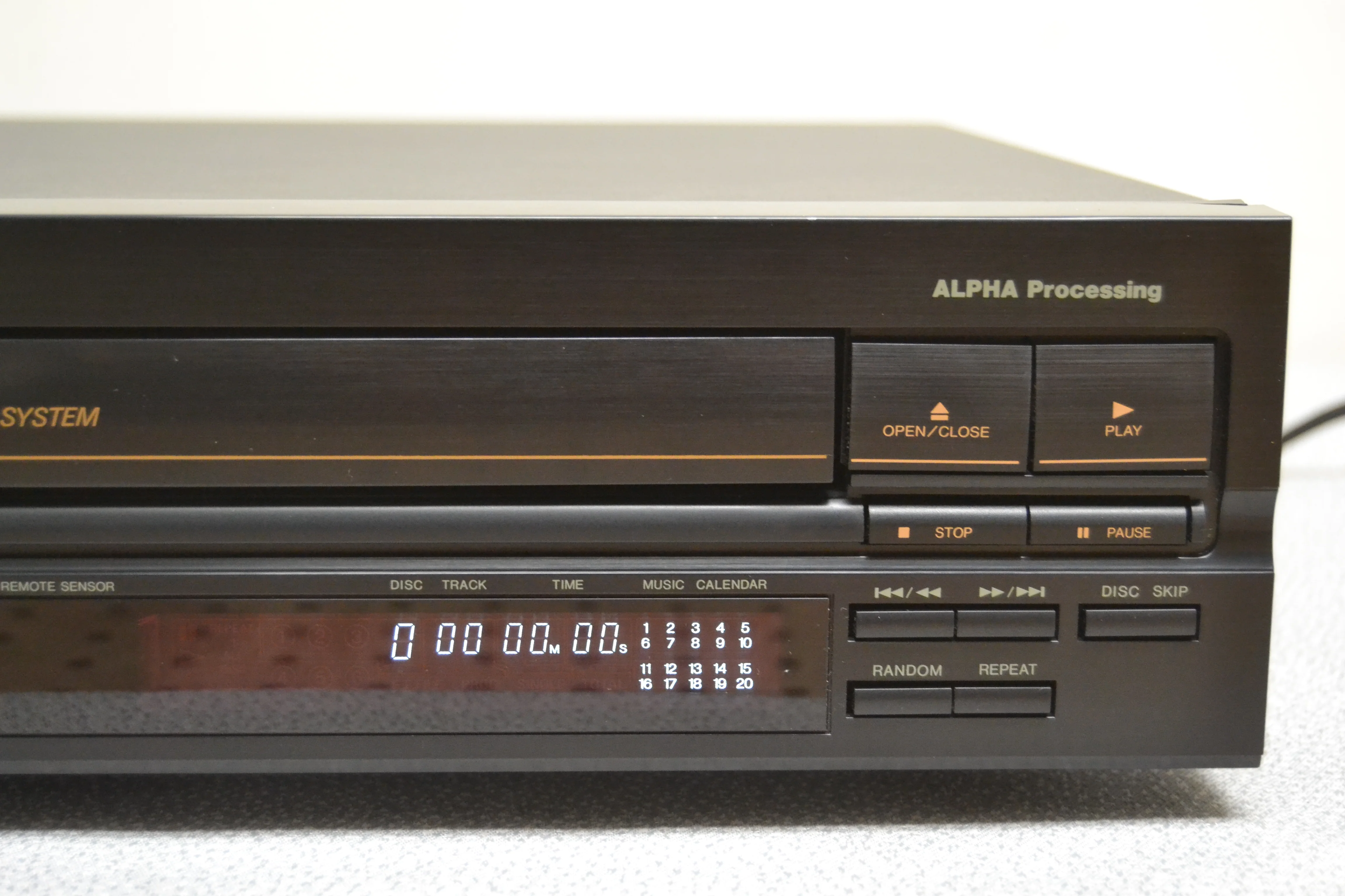 Denon DCM-460 CD Carousel 5 Discs * Remote * Manual - Image 6