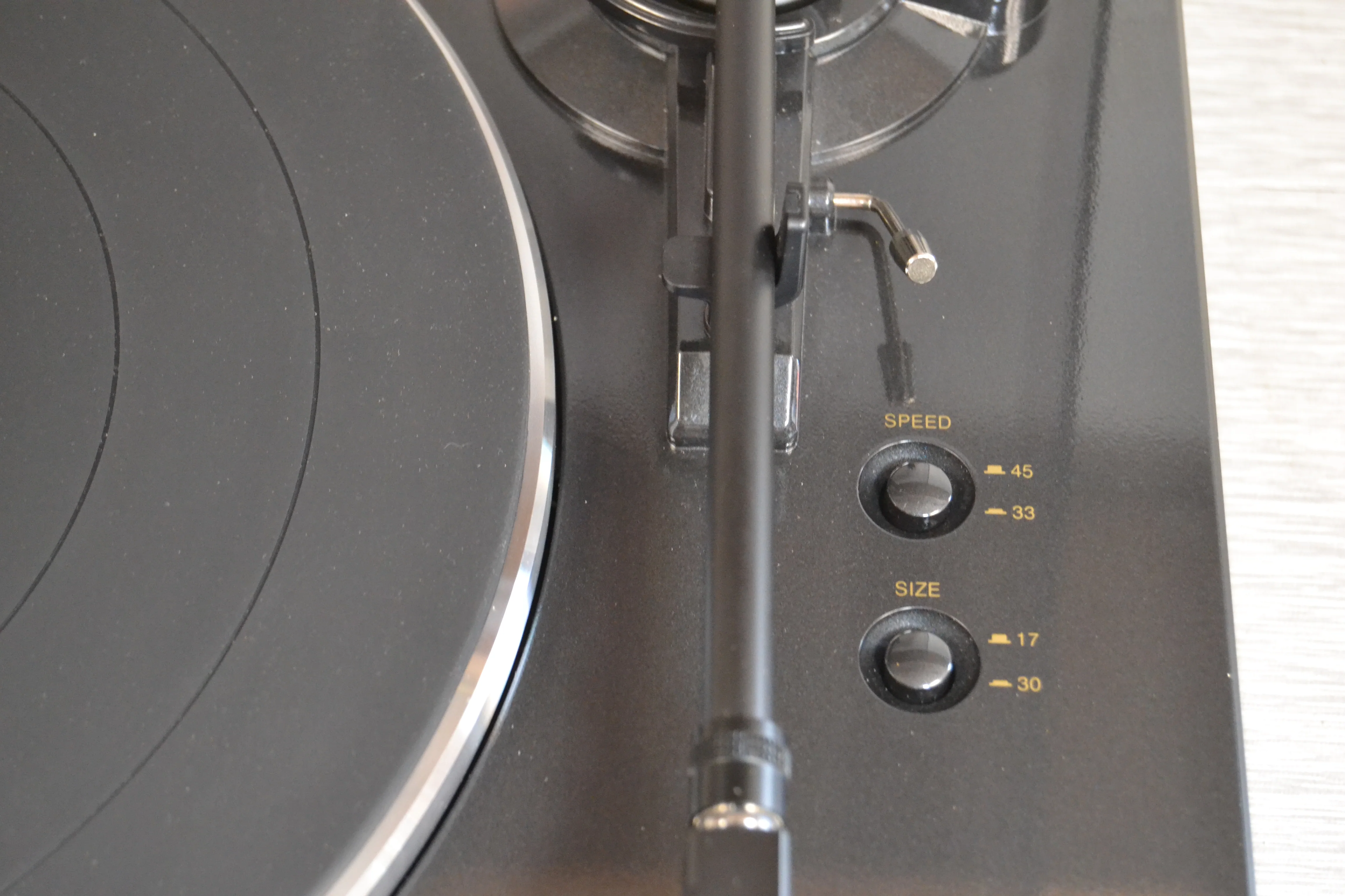 Denon DP-300F Turntable * Built-in Preamp * NEW Audio Technica Cartridge - Image 8