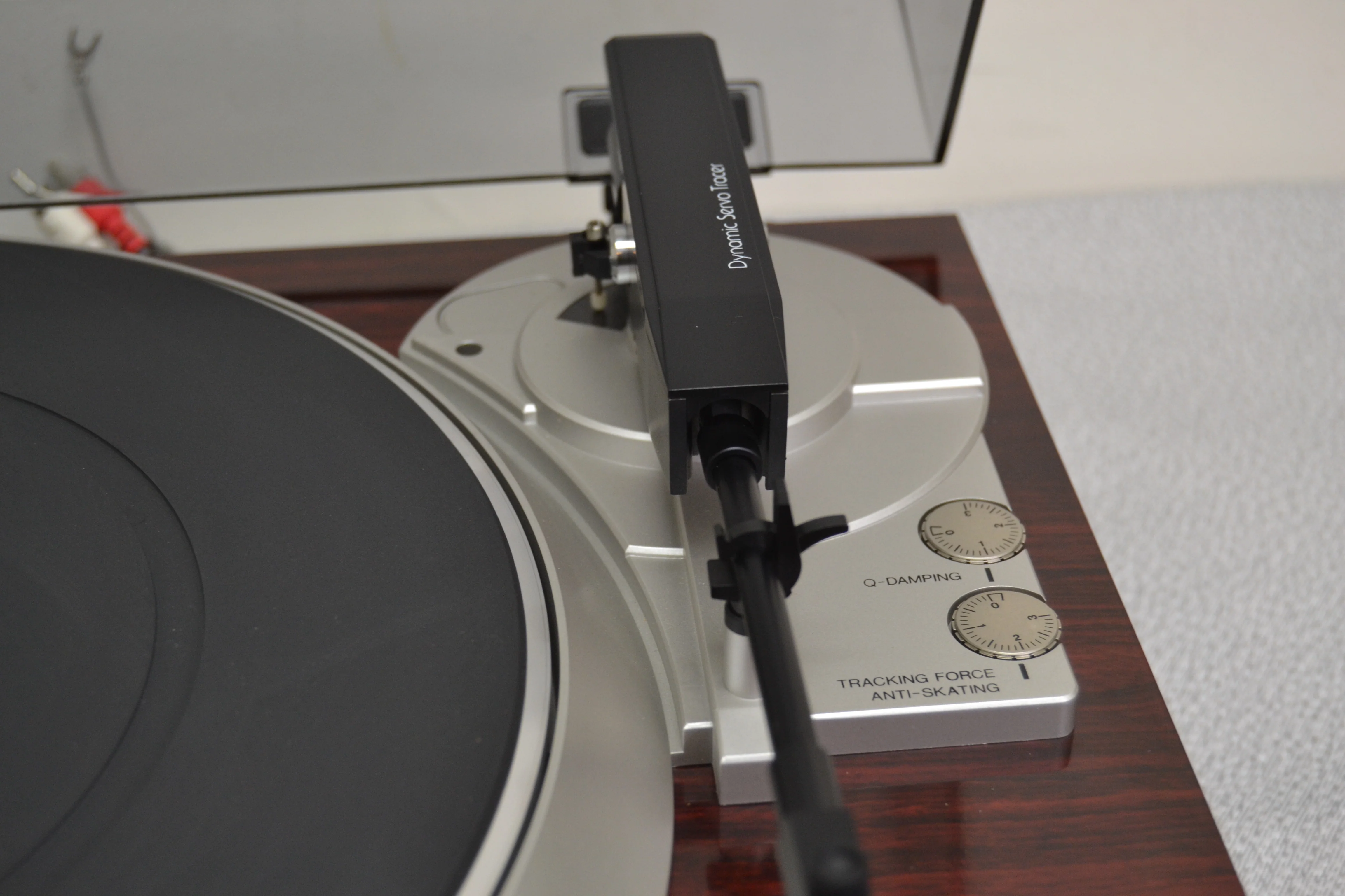 Denon DP-37F 2-Speed Direct-Drive Turntable * NEW AT3600 Audio Technica Cartridge - Image 9