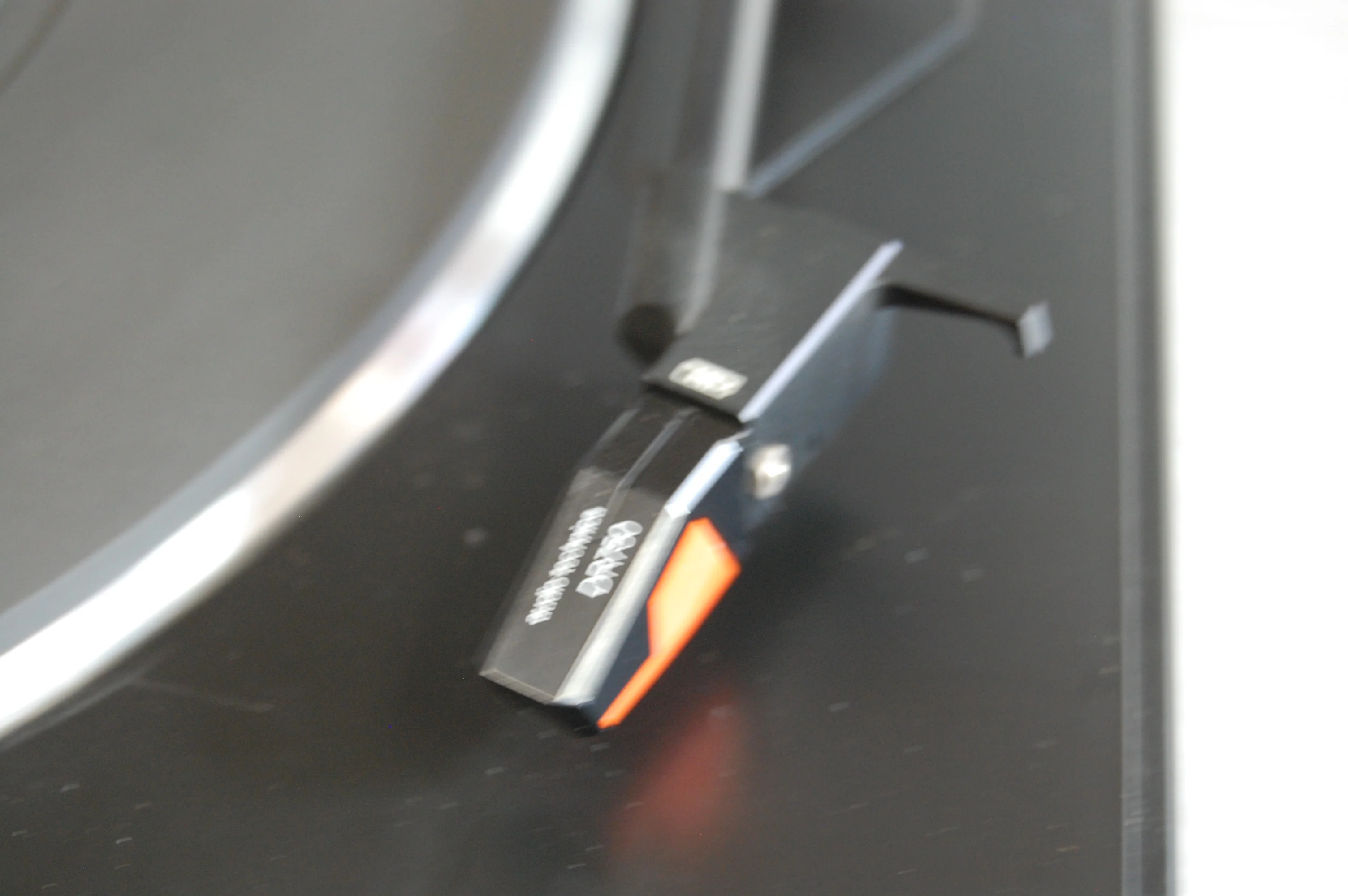 Denon DP-7F Direct Drive Turntable - Image 7