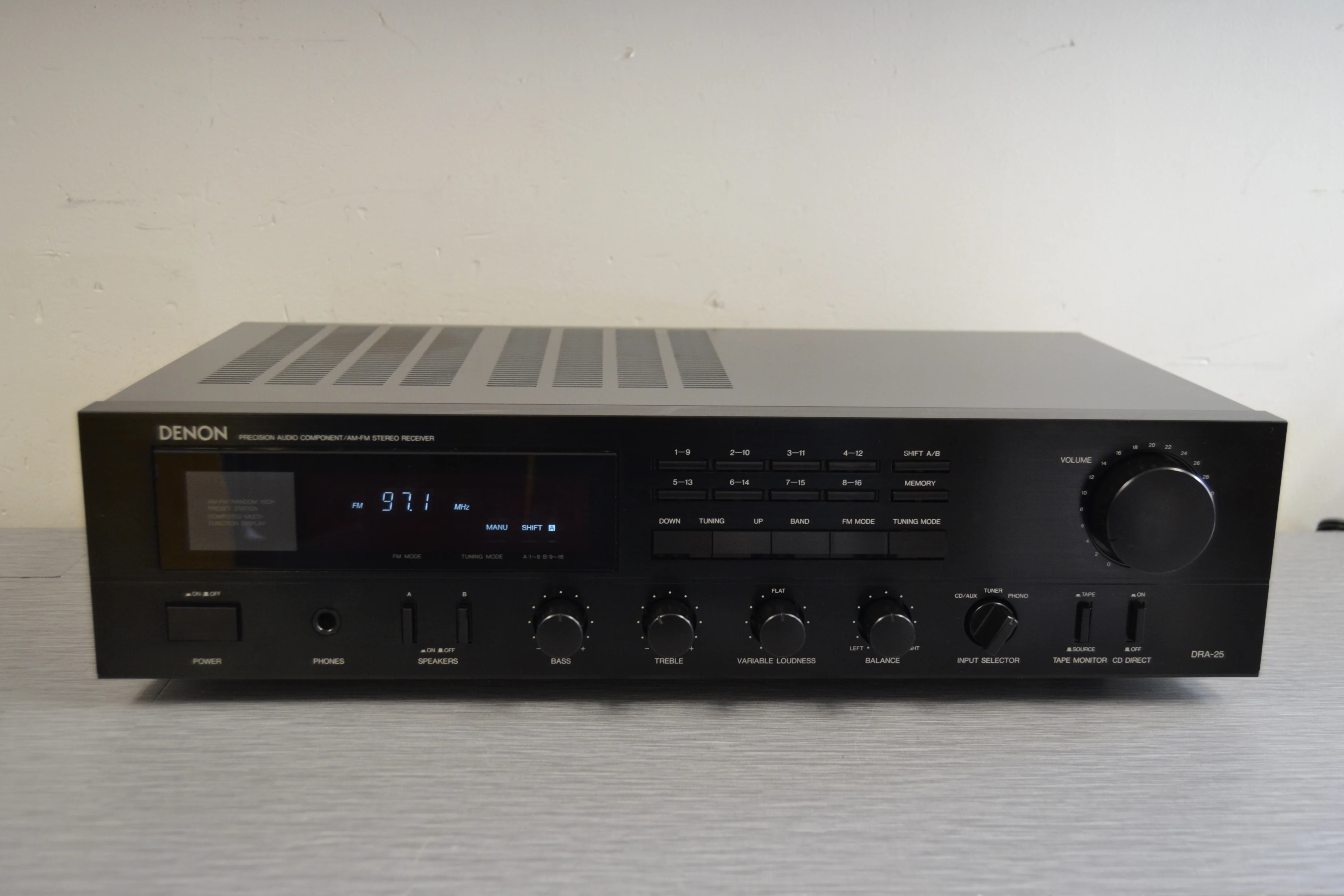 Denon DRA-25 Stereo Receiver * 30W RMS * 1987