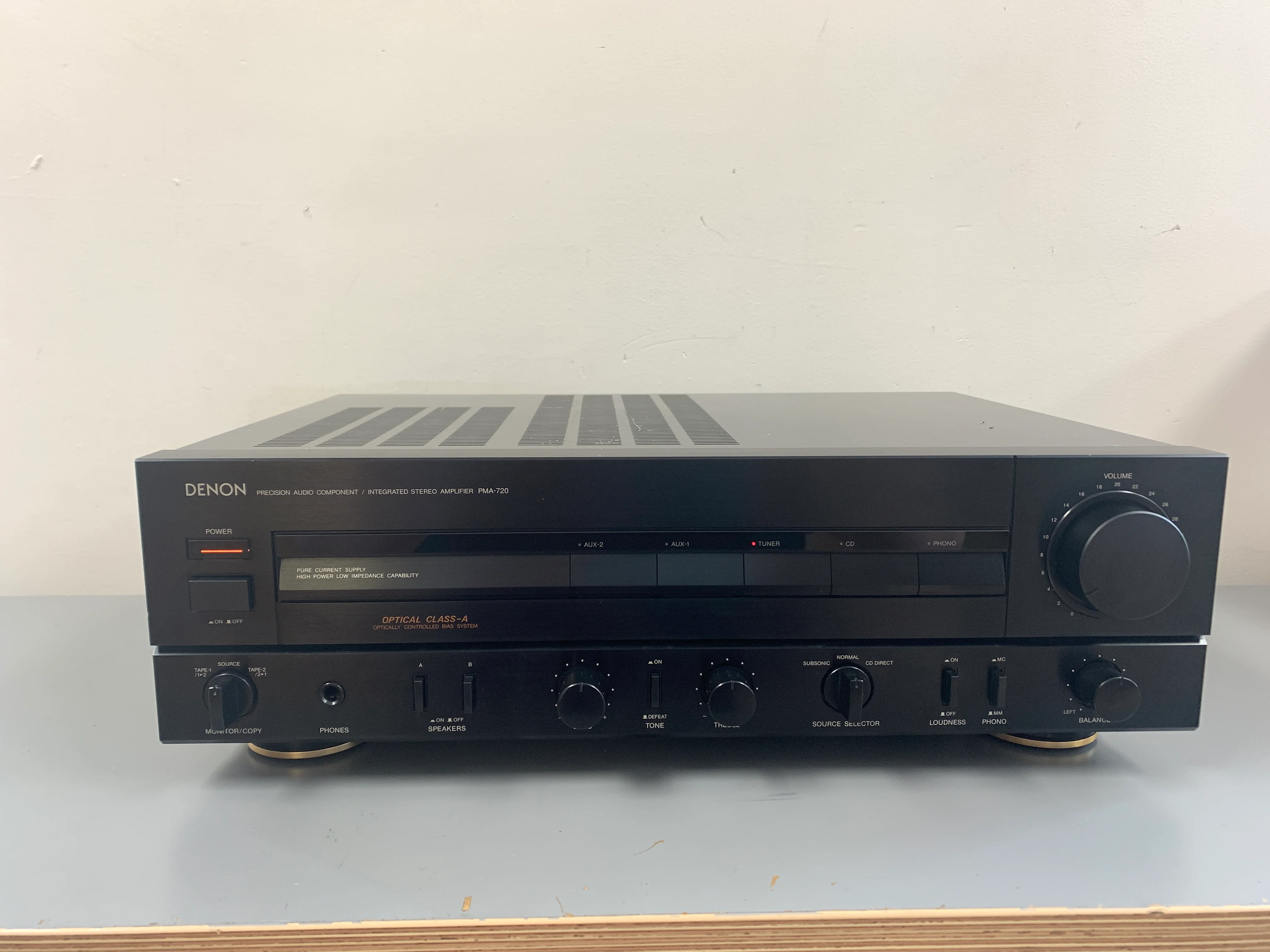 Denon PMA-720 Stereo Integrated Amplifier