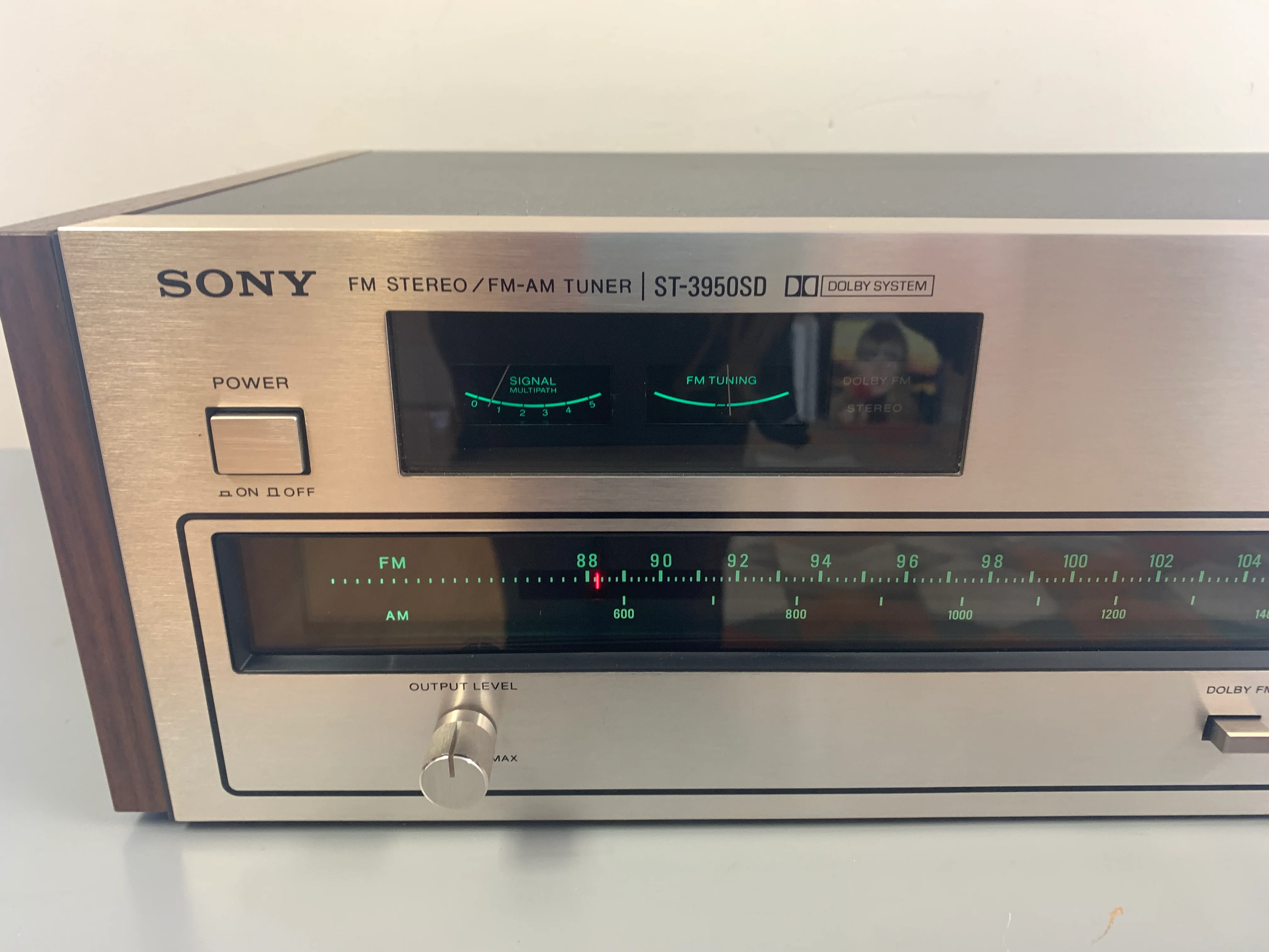 Sony ST-3950 Stereo Tuner - Image 2