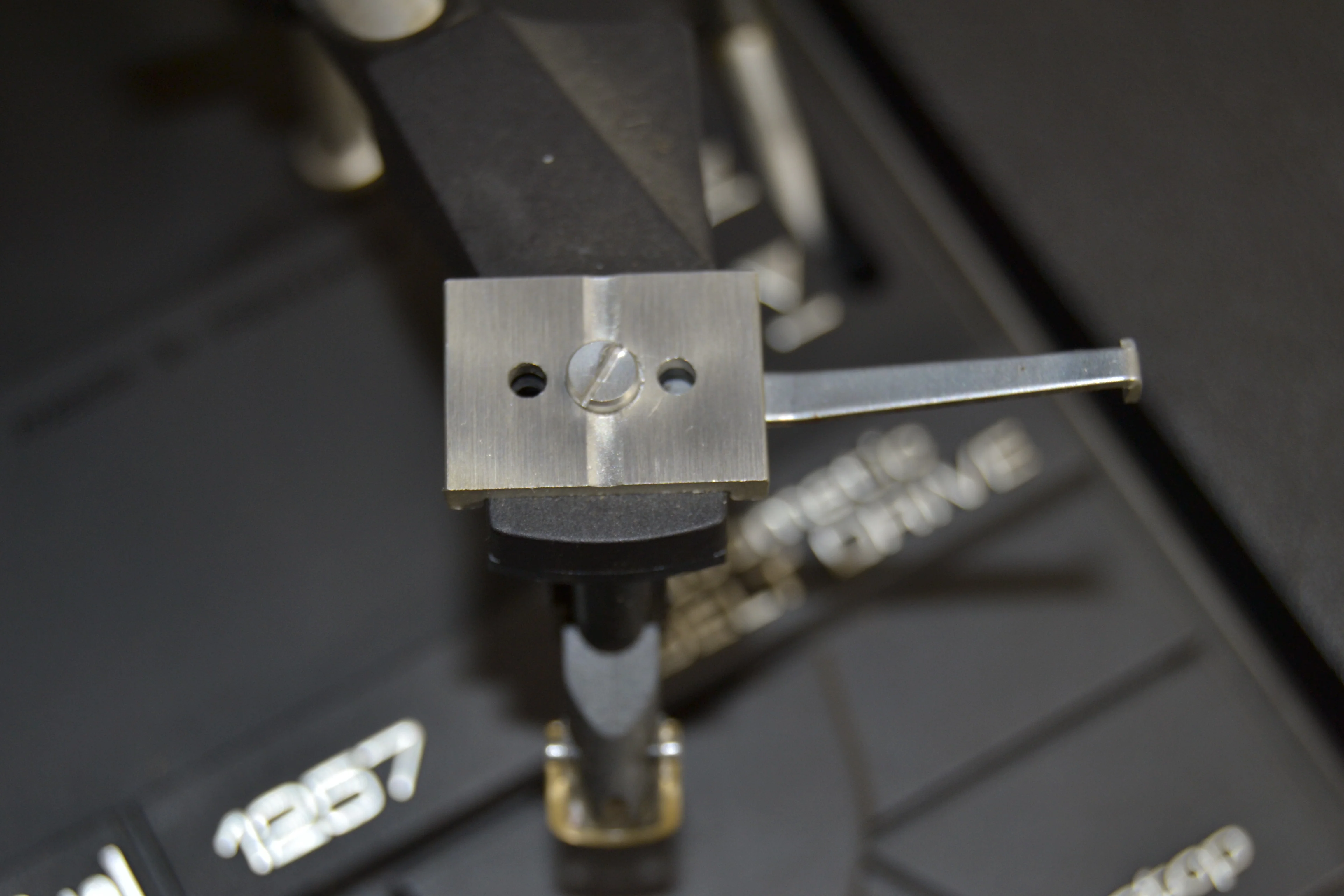 Dual 1257 Turntable with Ortfon OM10 Cartridge - Image 13