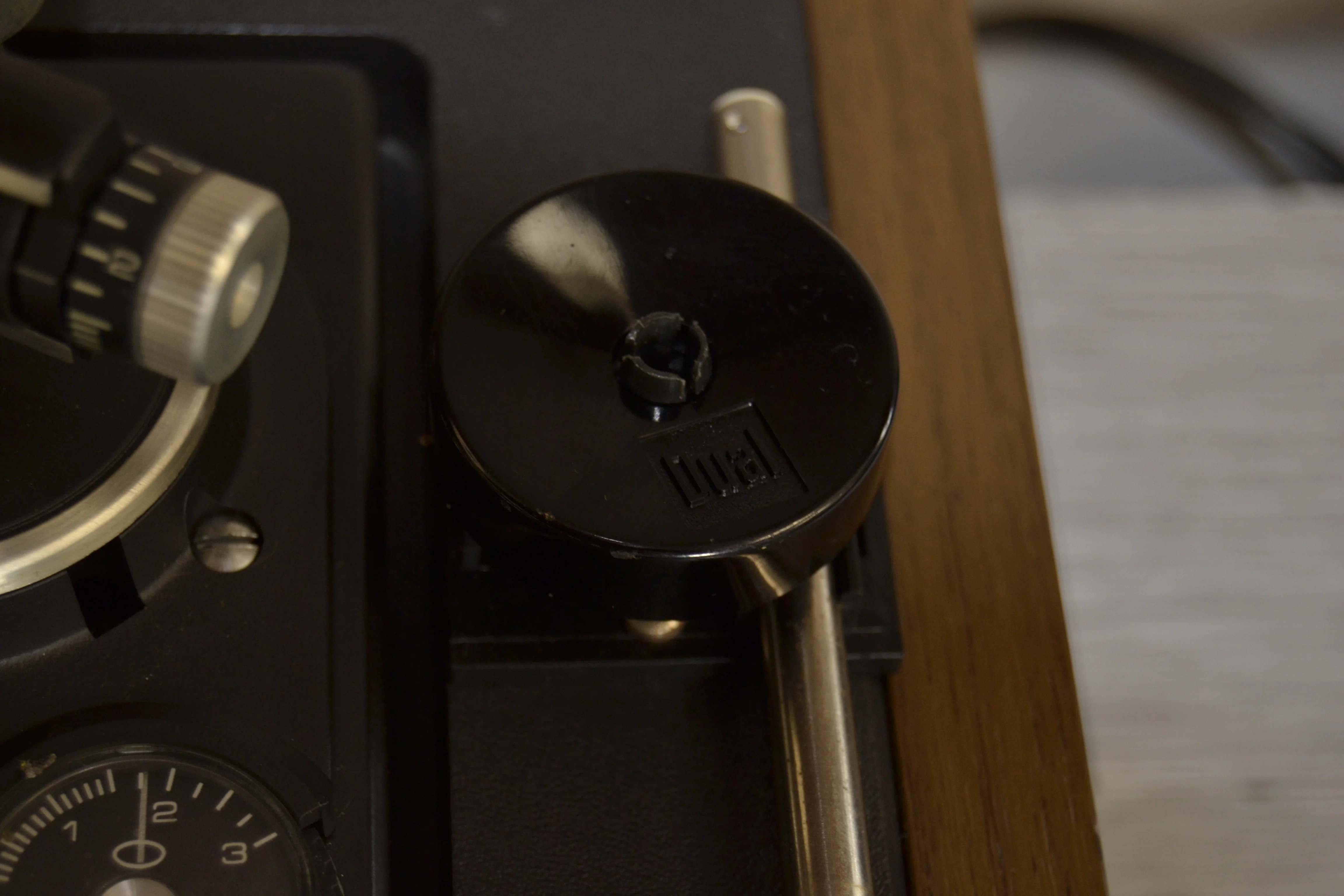 Dual 1257 Turntable with Ortfon OM10 Cartridge - Image 9