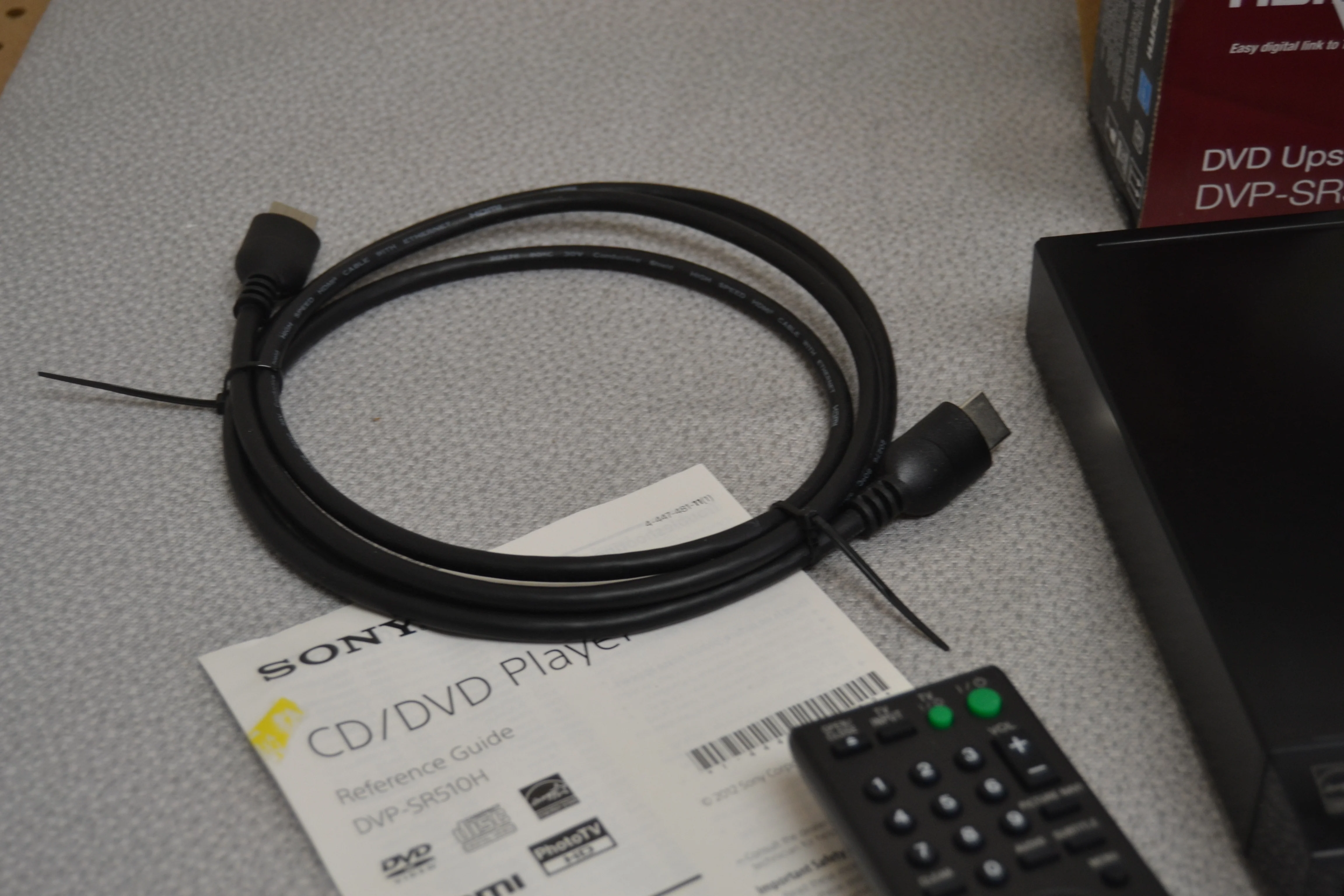 DVP-SR510H DVD Player * Box * Manual * Remote * HDMI Cable - Image 7