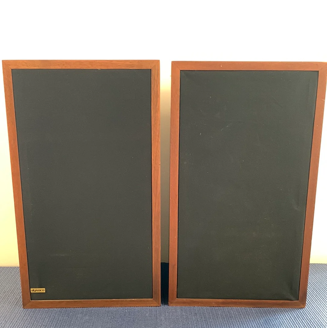 Dynaco A25 Bookshelf Speakers