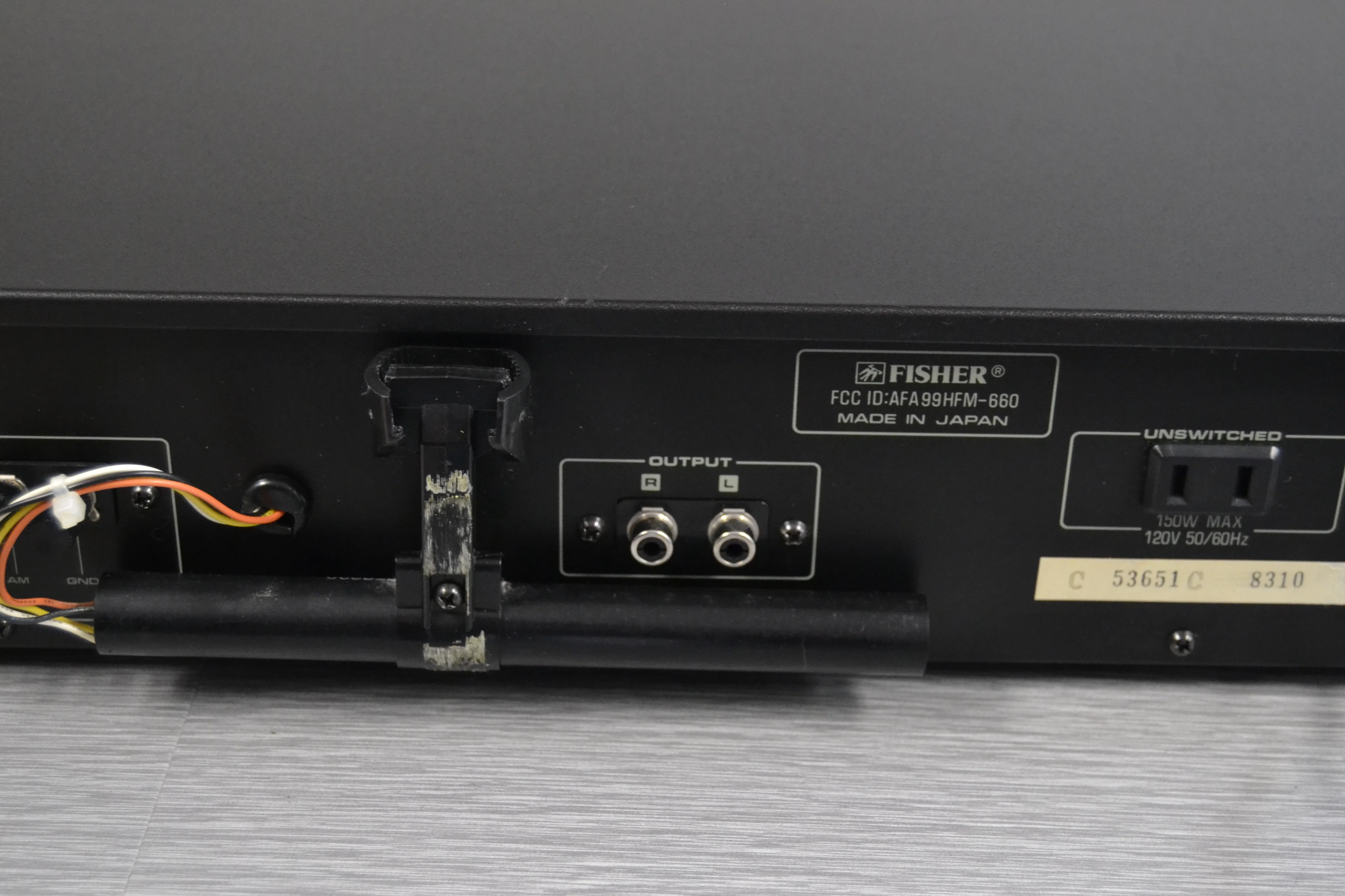 Fisher FM-660 Stereo Tuner - Image 11