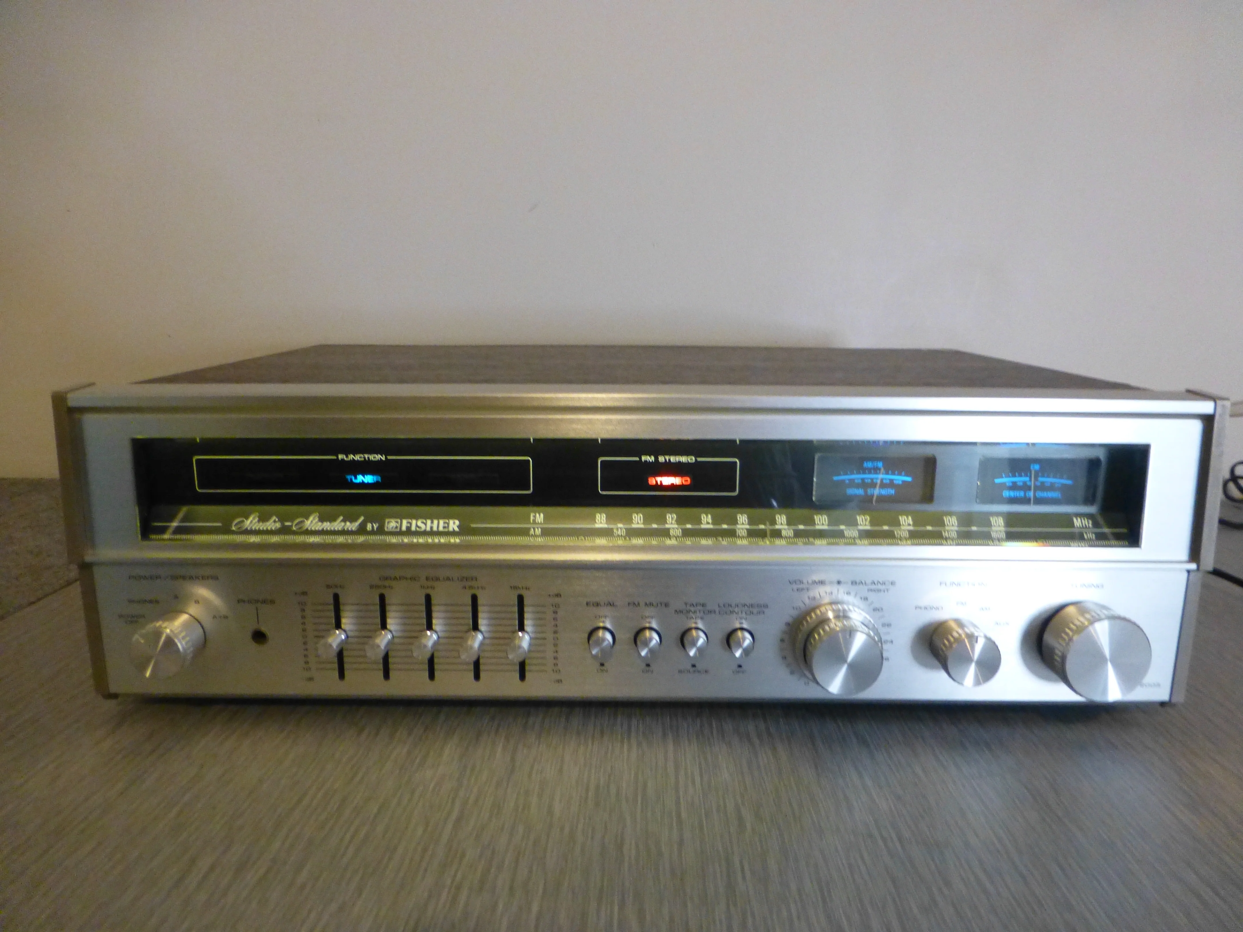 Fisher RS-2003 AM/FM Stereo Receiver (1978-79) * 30W RMS