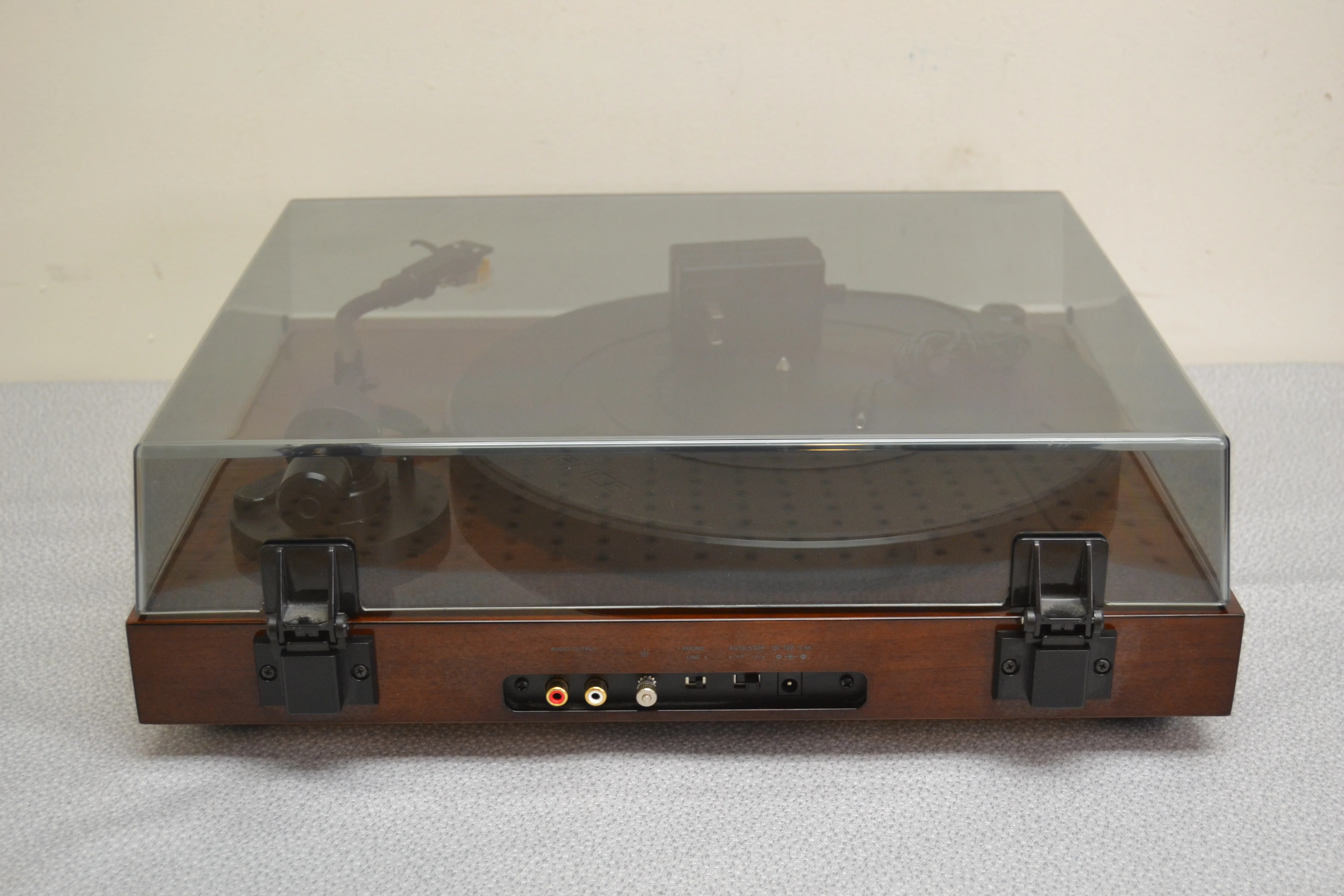 Fluance RT81 Belt Drive Turntable - Image 11