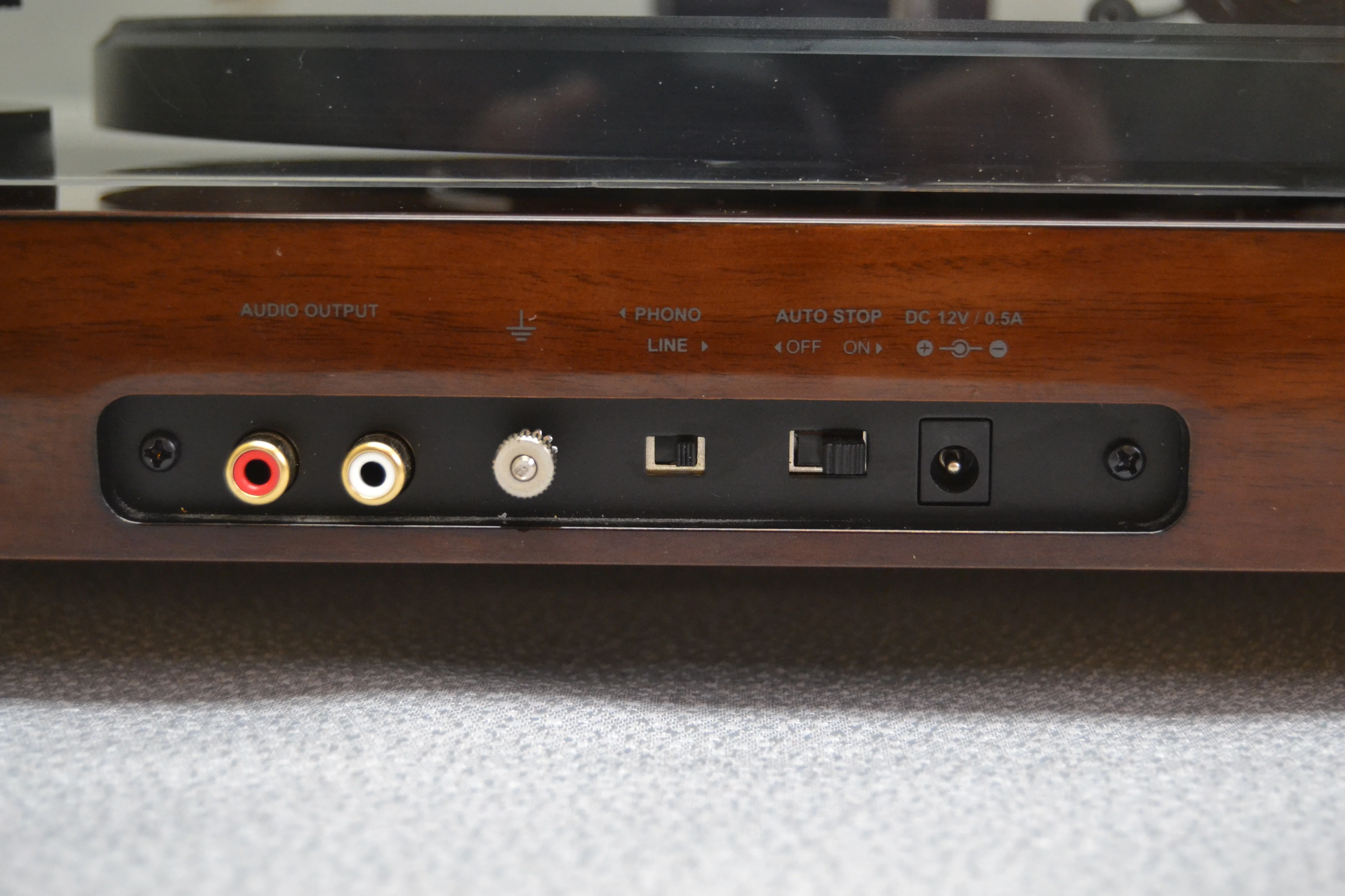Fluance RT81 Belt Drive Turntable - Image 12