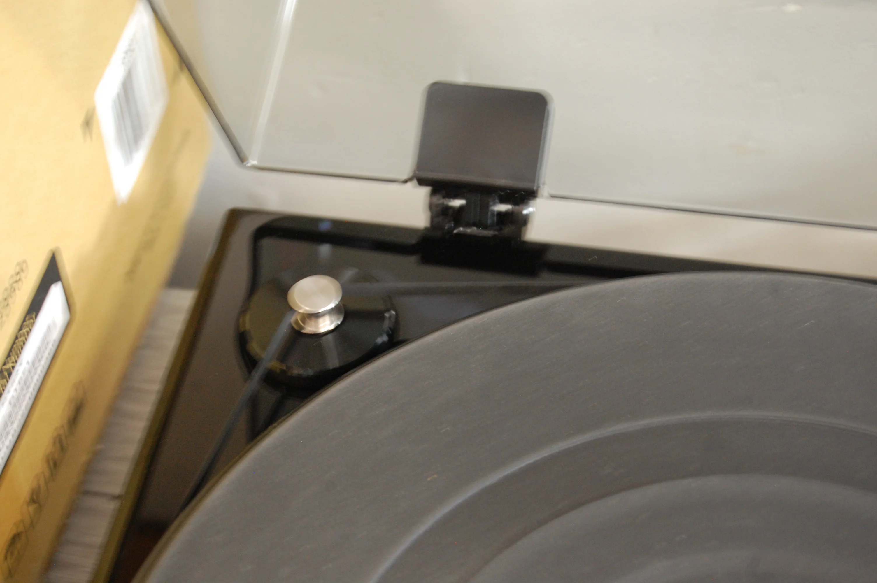 Fluance RT82T Turntable * Box * Manual * Ortofon OM-10 Cartridge - Image 8
