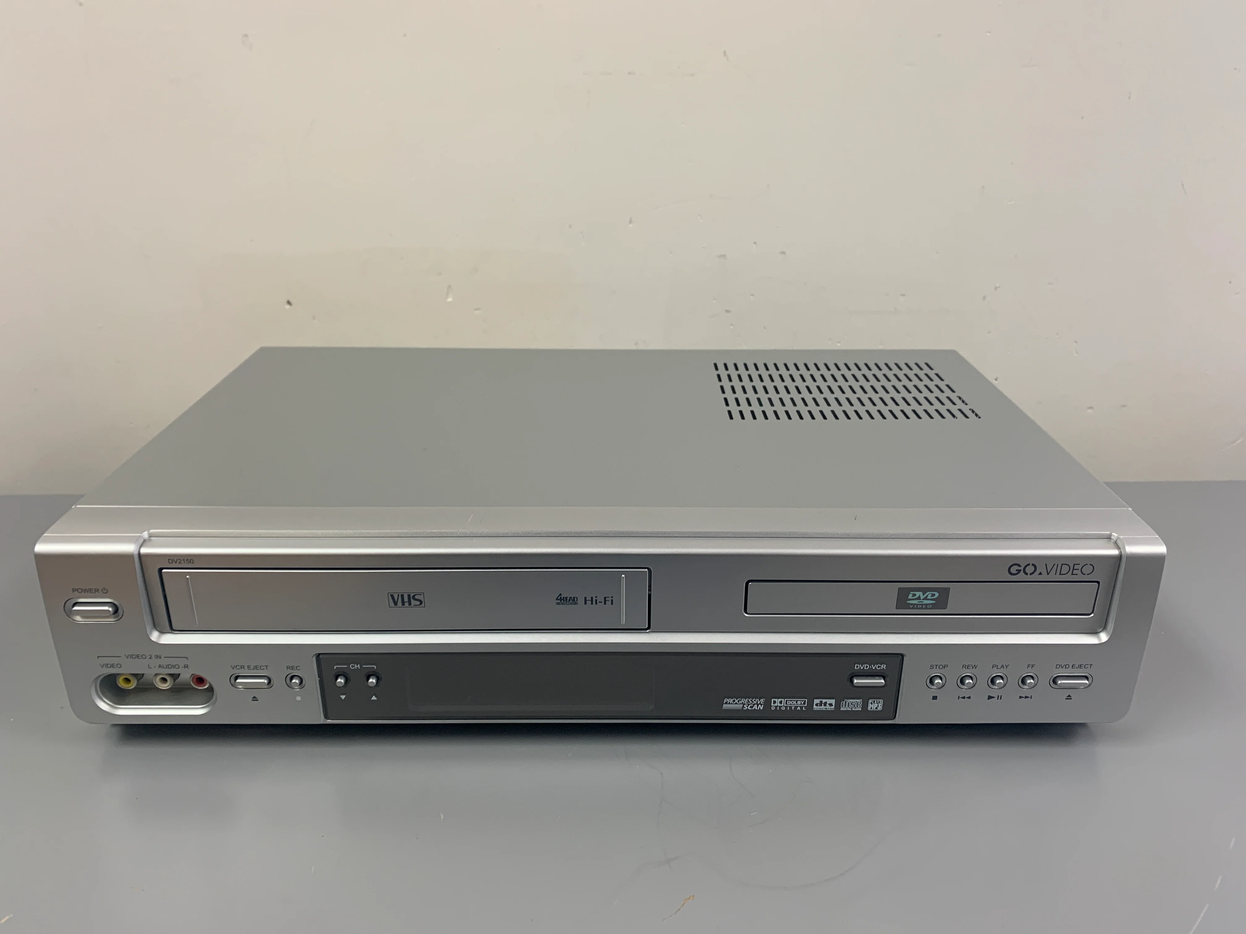 Go-Video DV2150 DVD/VCR Player - Image 8