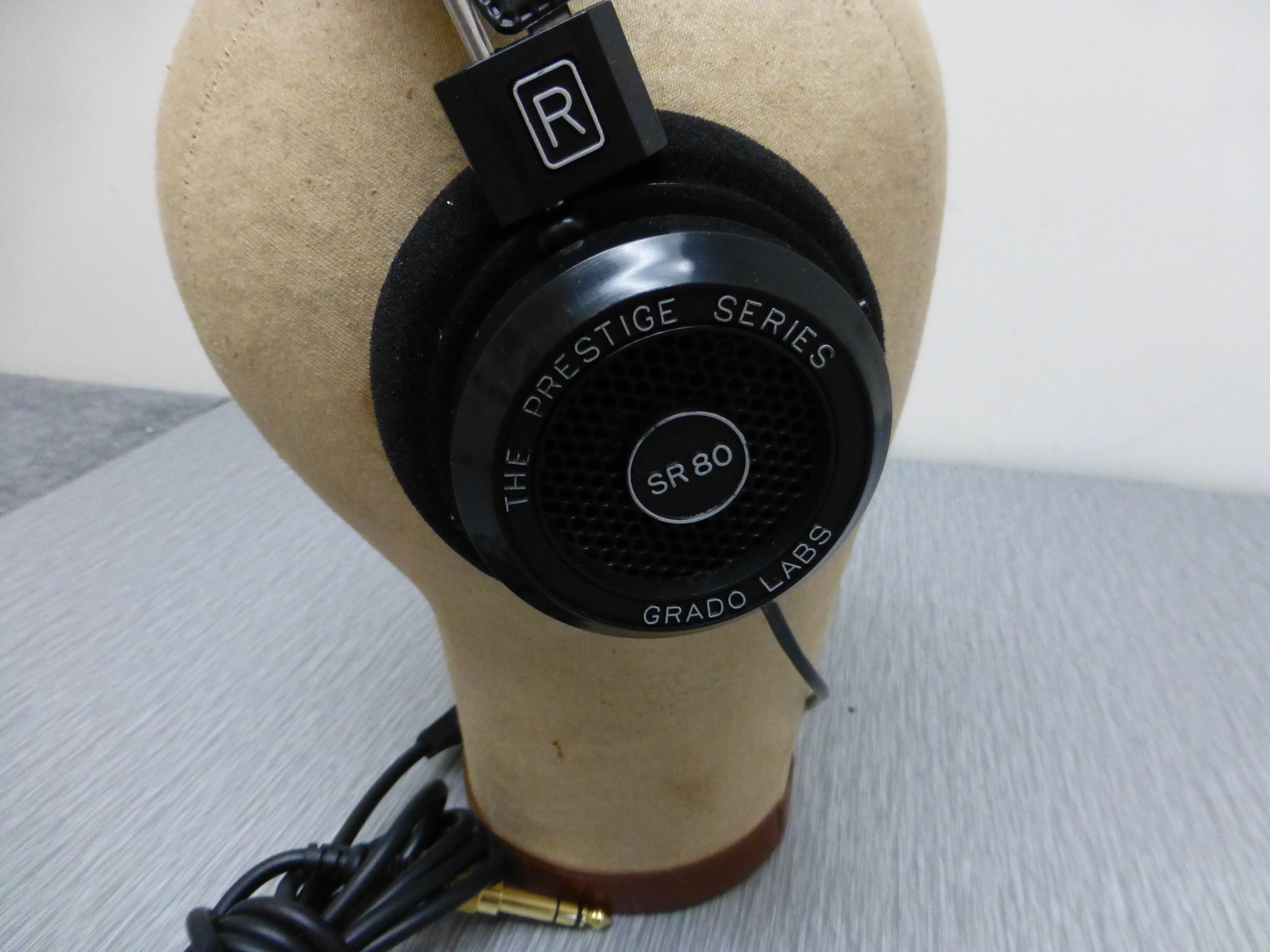 Grado Labs SR-80 Stereo Headphones - Image 10