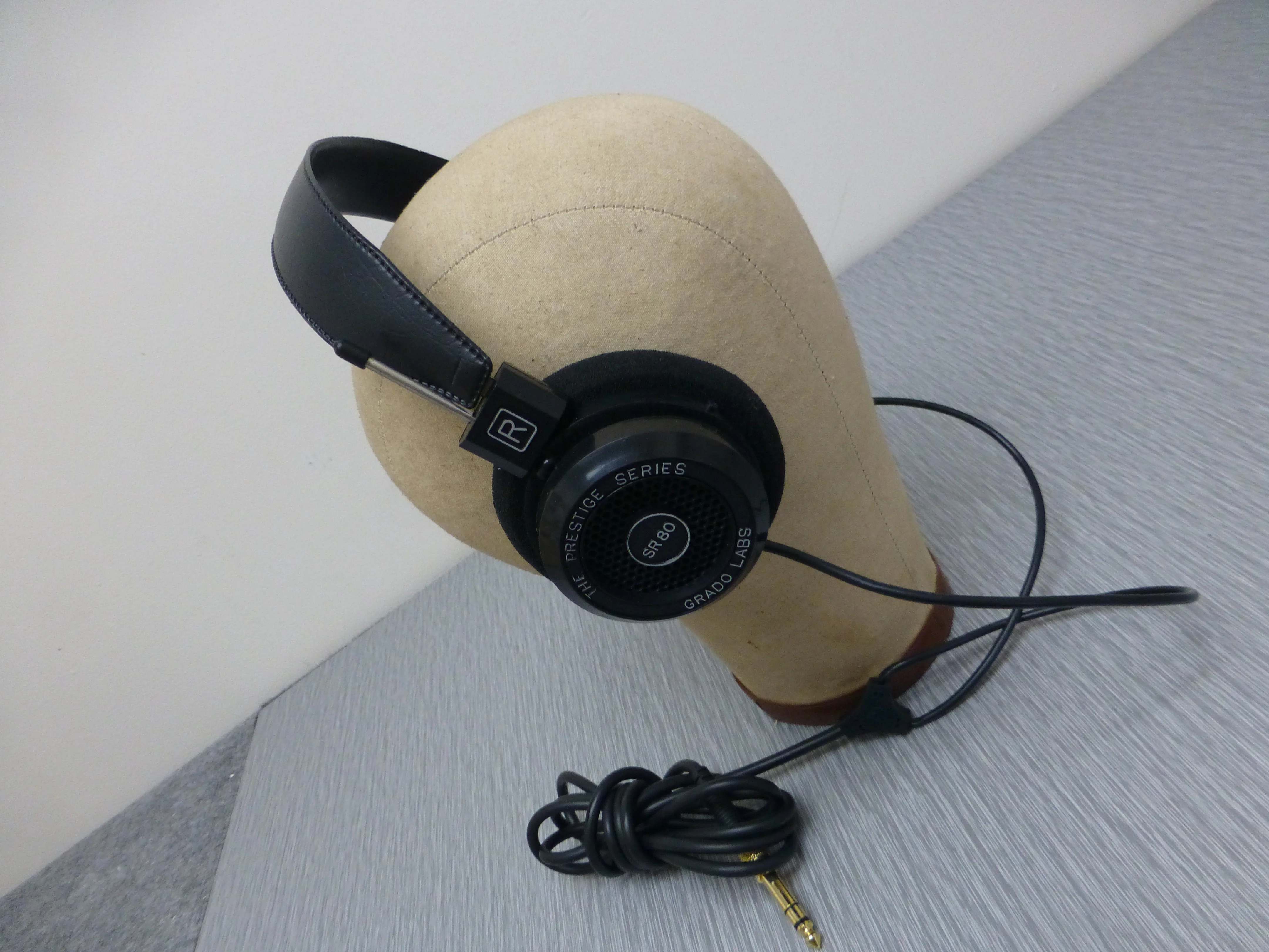 Grado Labs SR-80 Stereo Headphones - Image 3