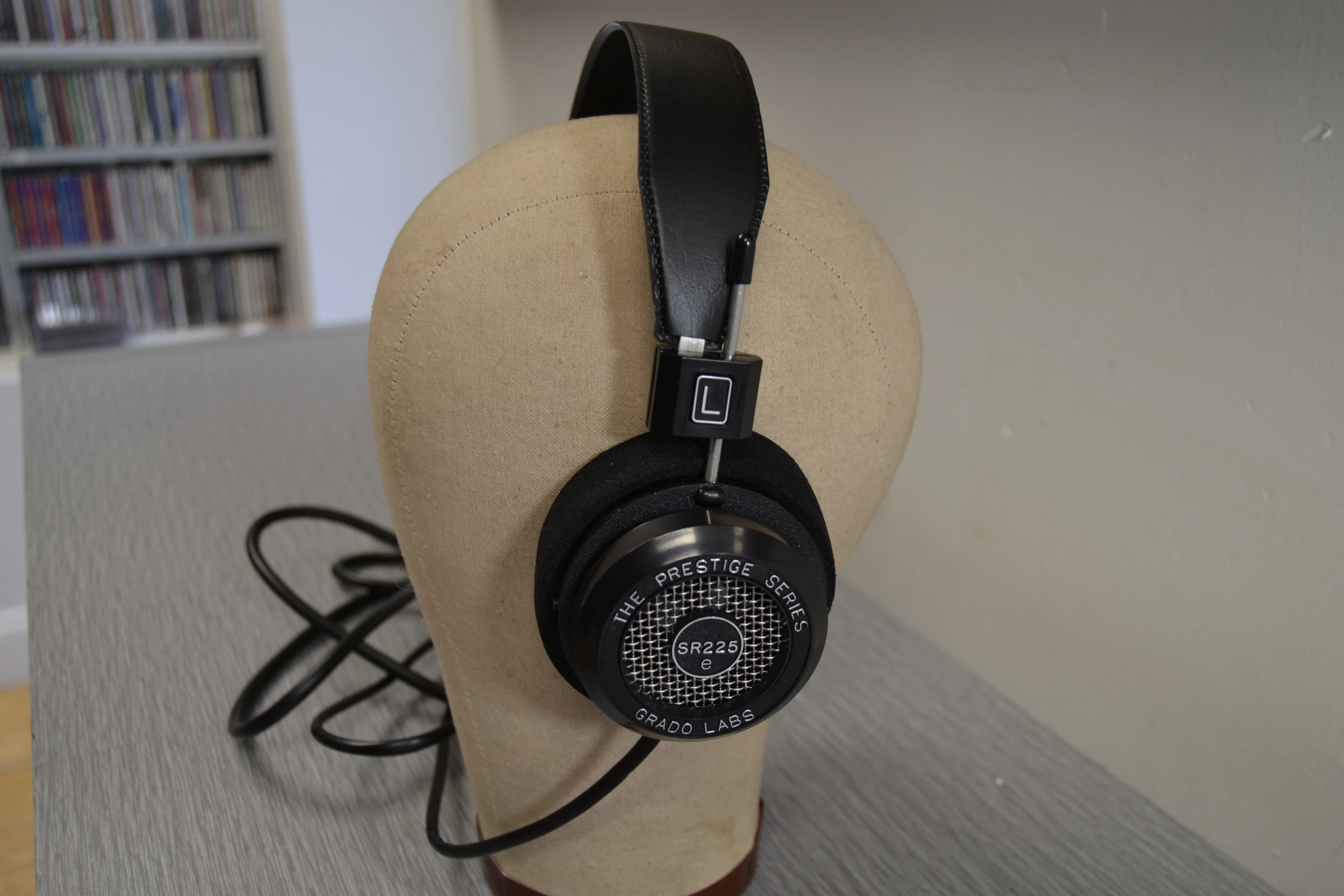 Grado SR225e Stereo Headphones - Image 3