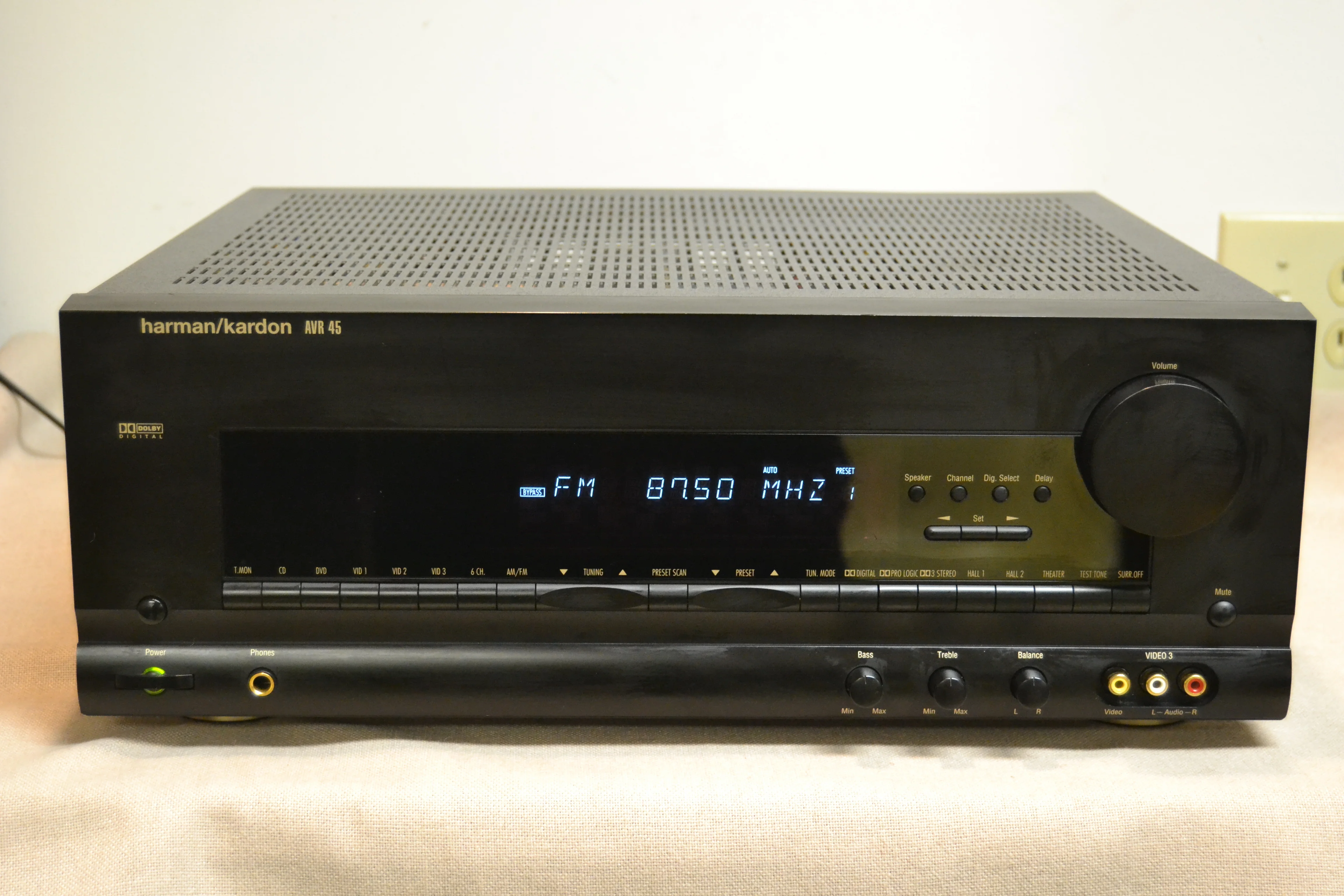 Harman Kardon AVR45 Audio and Video Receiver (1998-99) * 65W RMS - Image 2