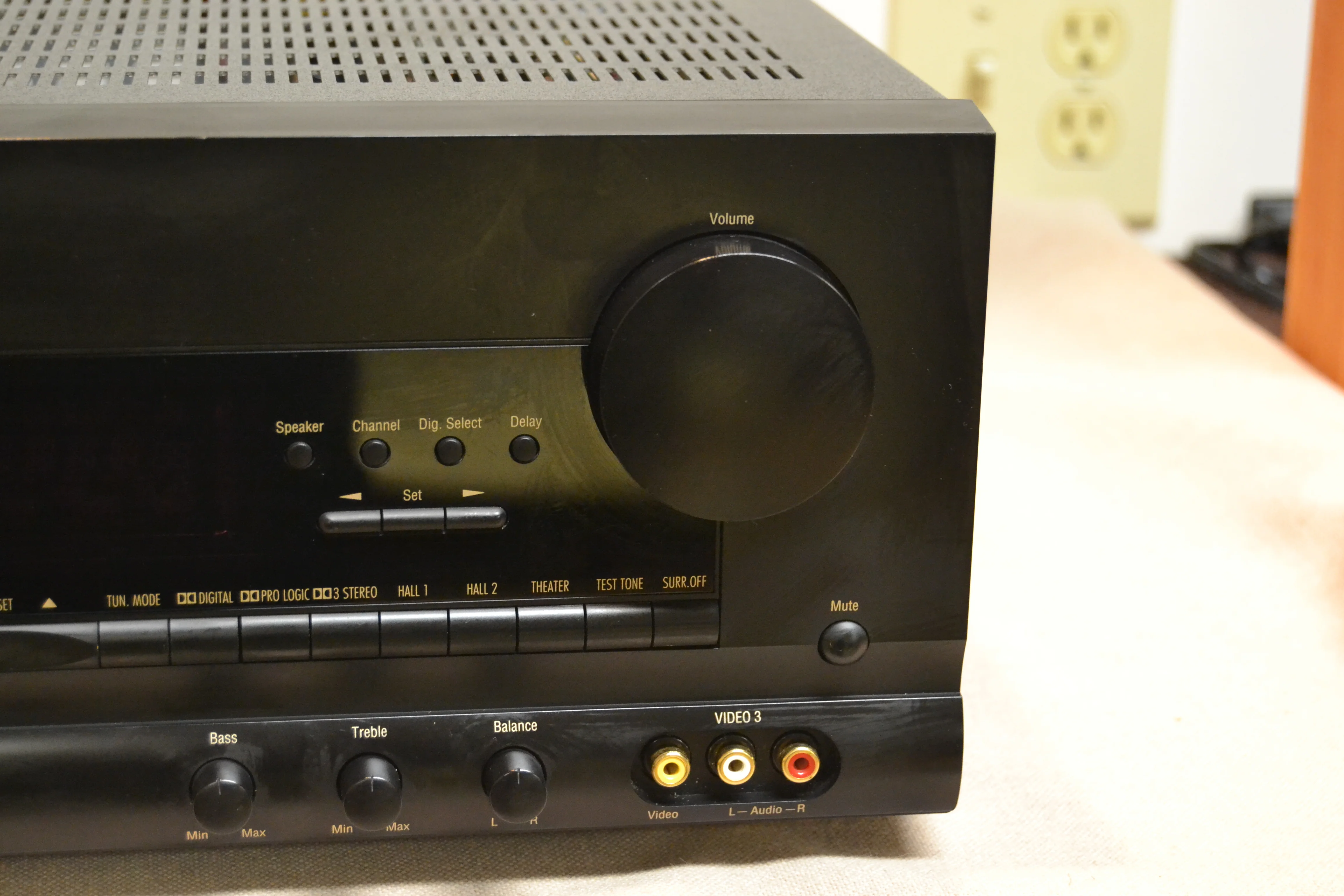 Harman Kardon AVR45 Audio and Video Receiver (1998-99) * 65W RMS - Image 5
