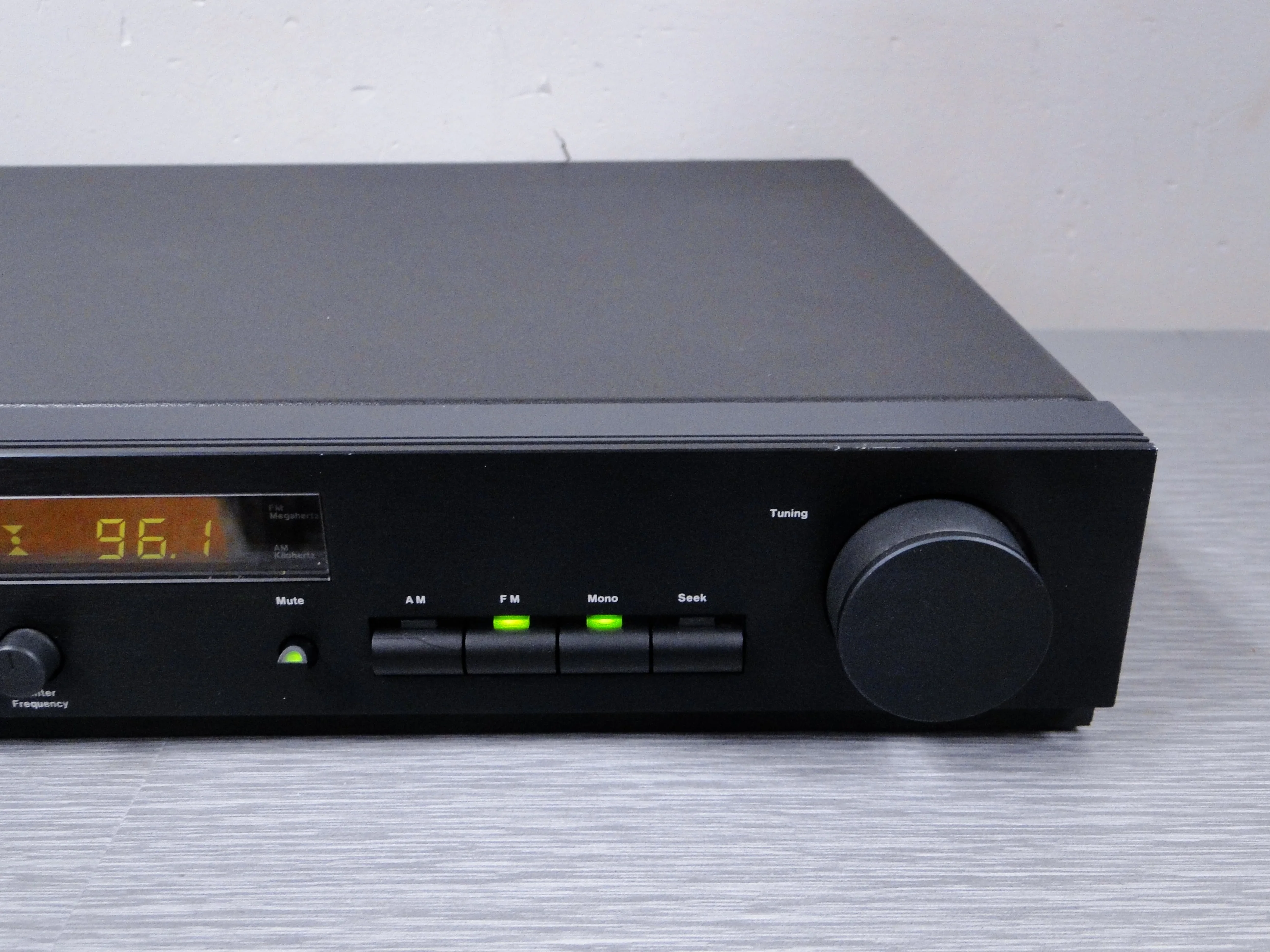 Harman Kardon Citation 23 Active Tracking Stereo Tuner - Image 6