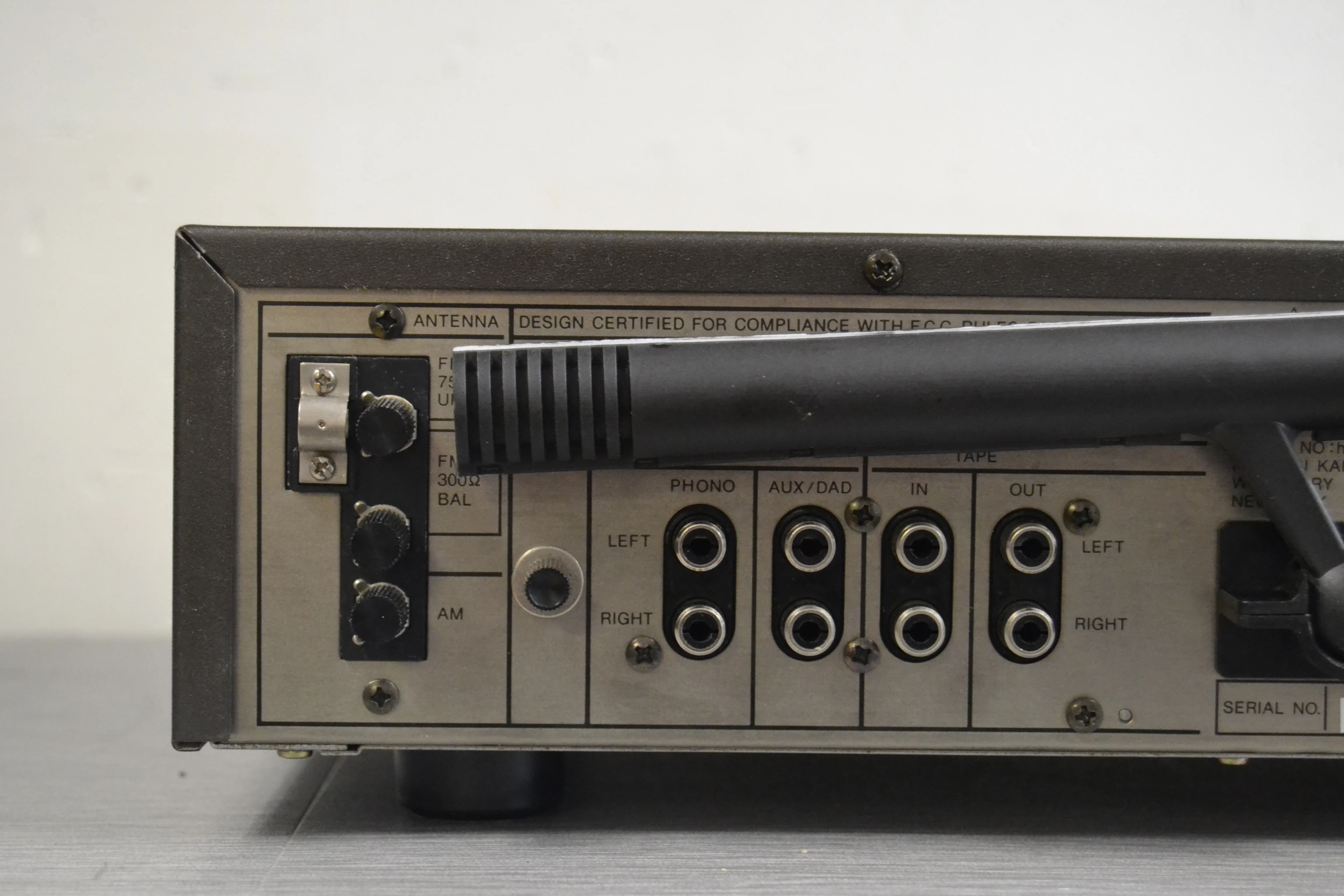 Harman Kardon HK330i Stereo Receiver * 20W RMS * 1983 - Image 9