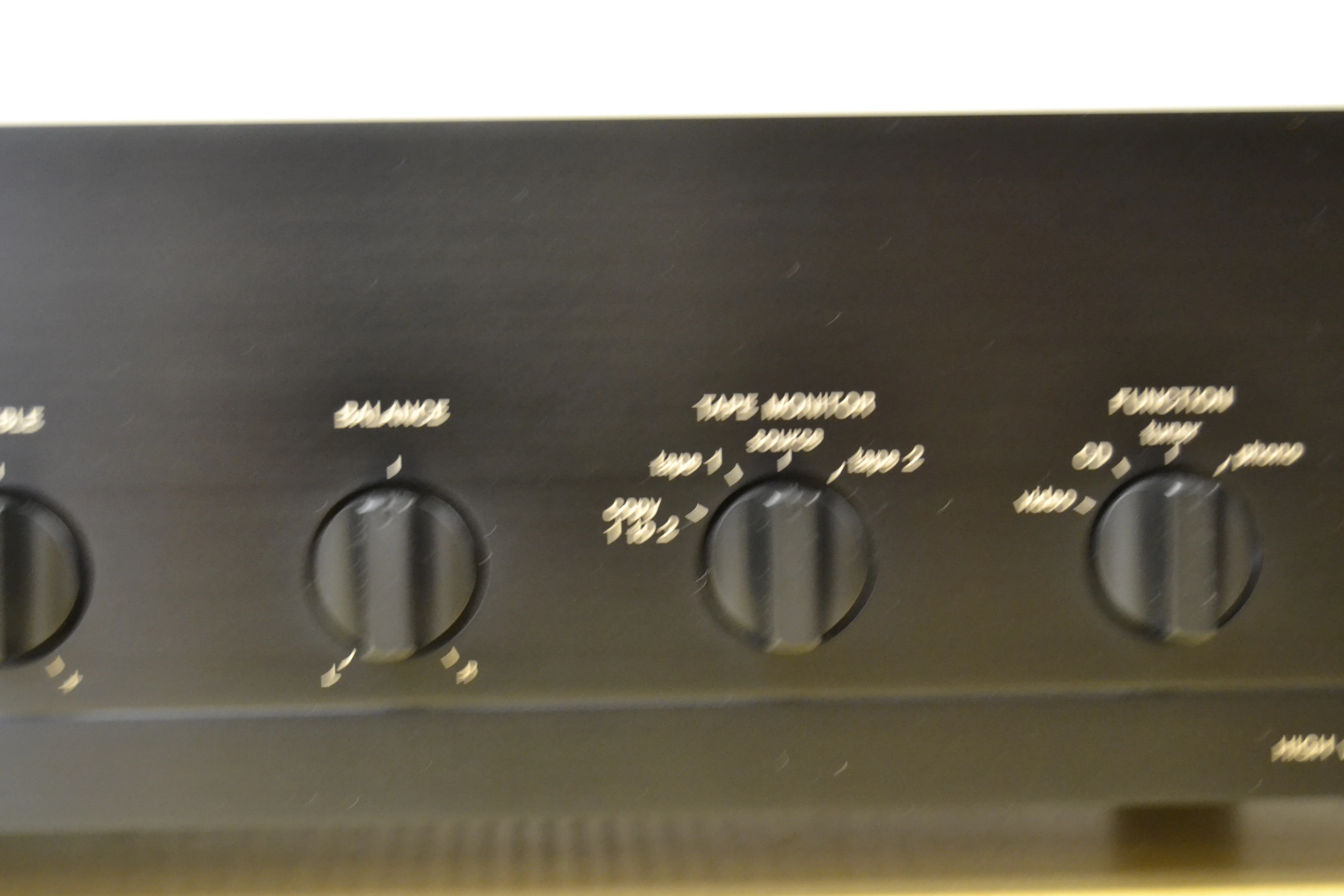 Harman Kardon PM-640vxi Integrated Amplifier * 45W RMS * 1987 - Image 4