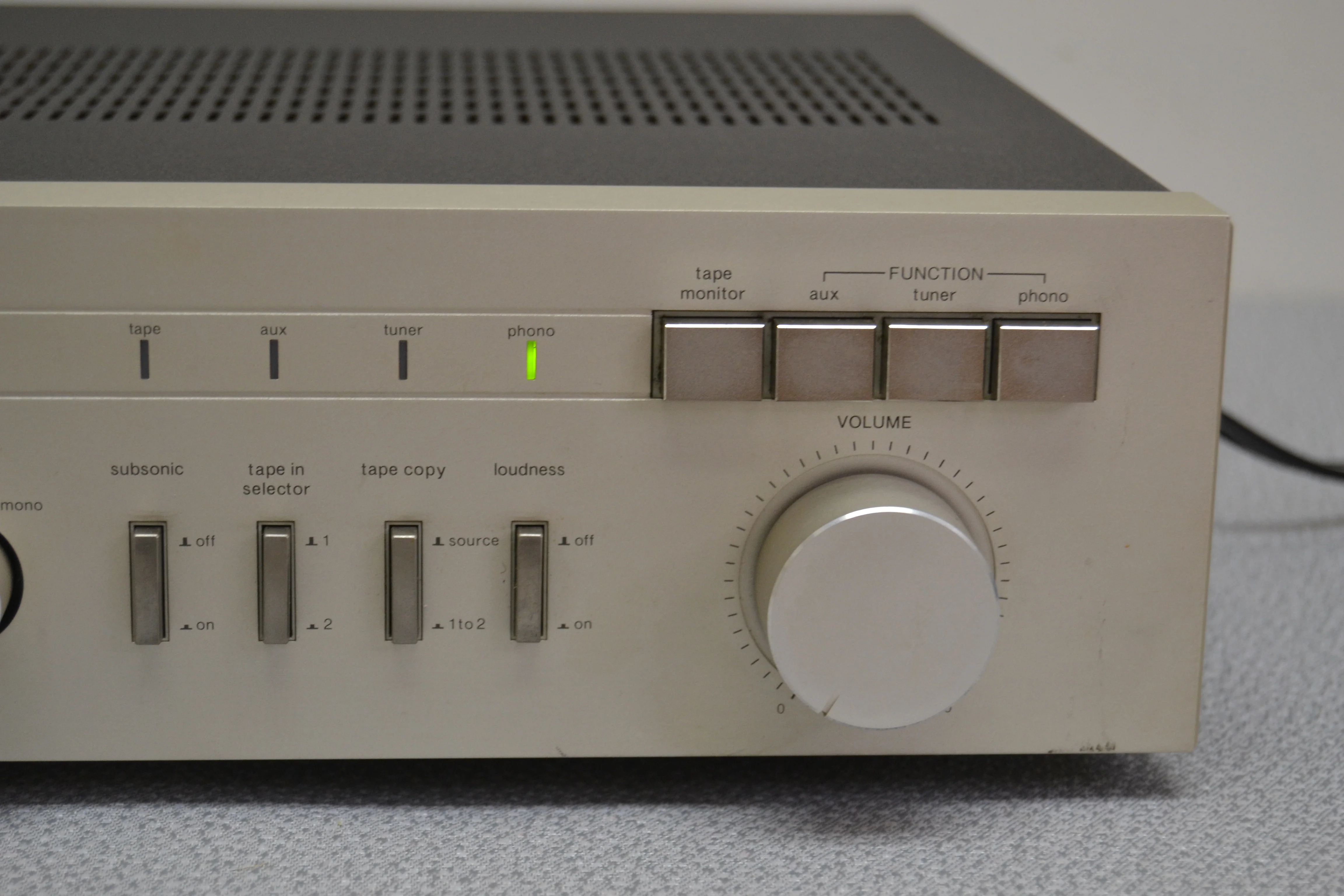 Harman Kardon PM640 Stereo Integrated Amplifier * 35W RMS * 1983 - Image 5