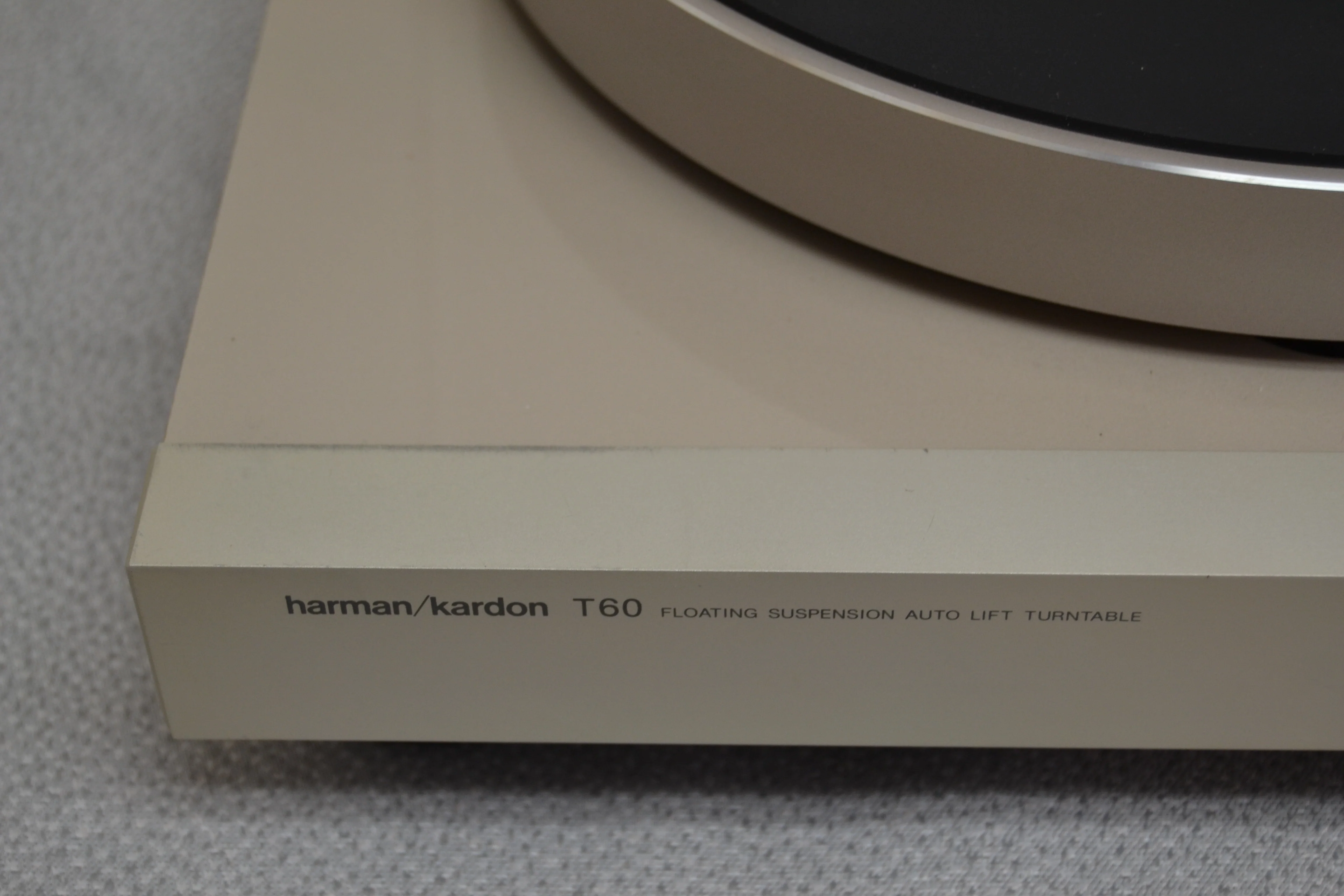 Harman Kardon T-60 Belt Drive Quartz Locked Turntable * NEW Dust Cover - Image 5