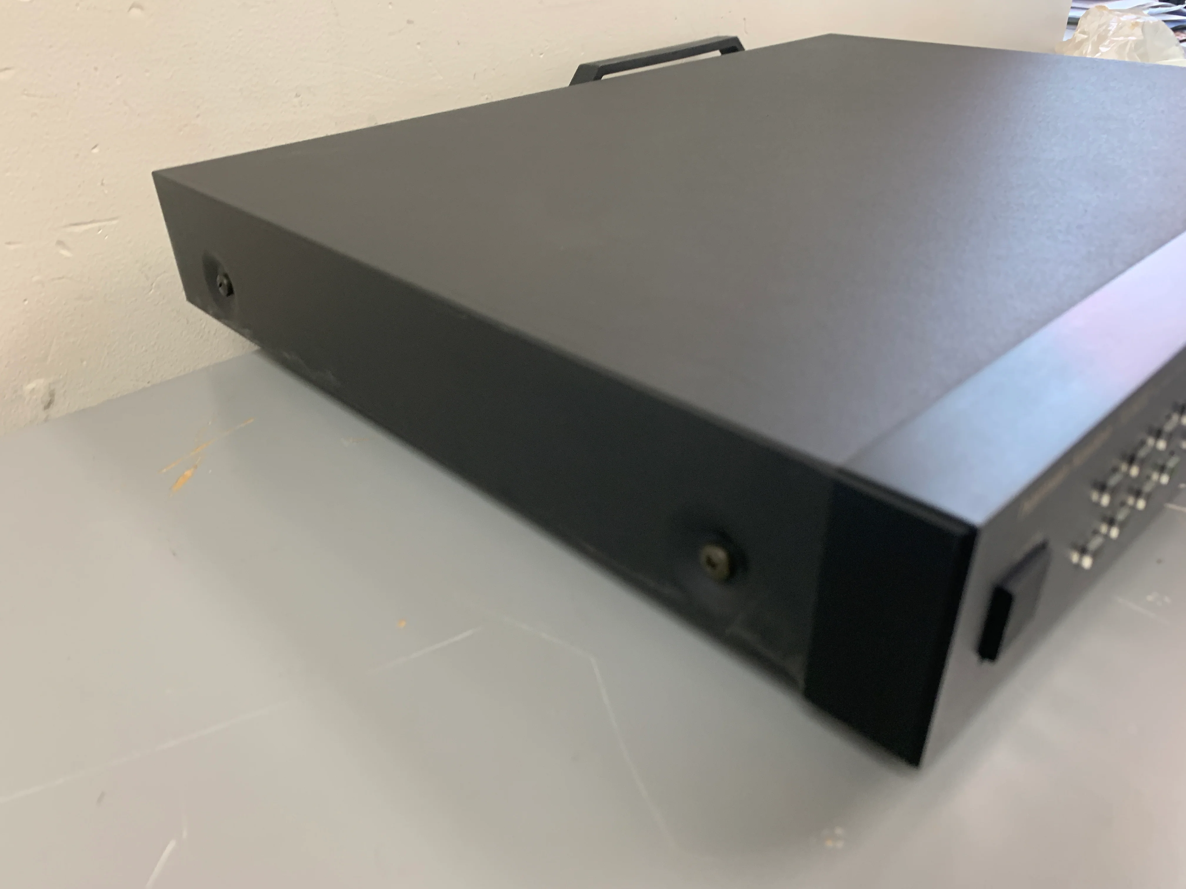 Harman Kardon TU920 Stereo Tuner - Image 8