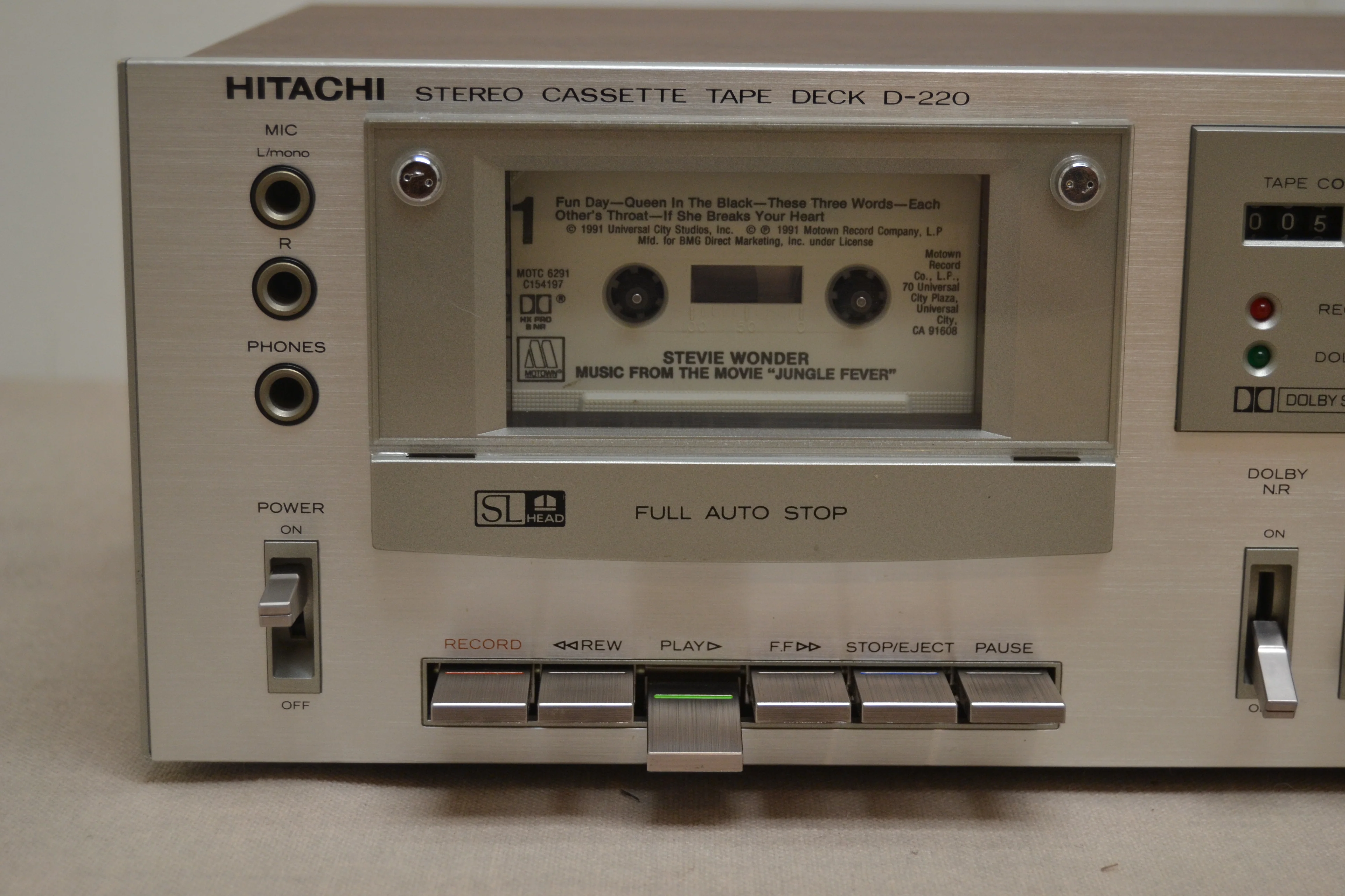 Hitachi D-220 Single Cassette Deck * Fully Serviced * New Belts - Image 2