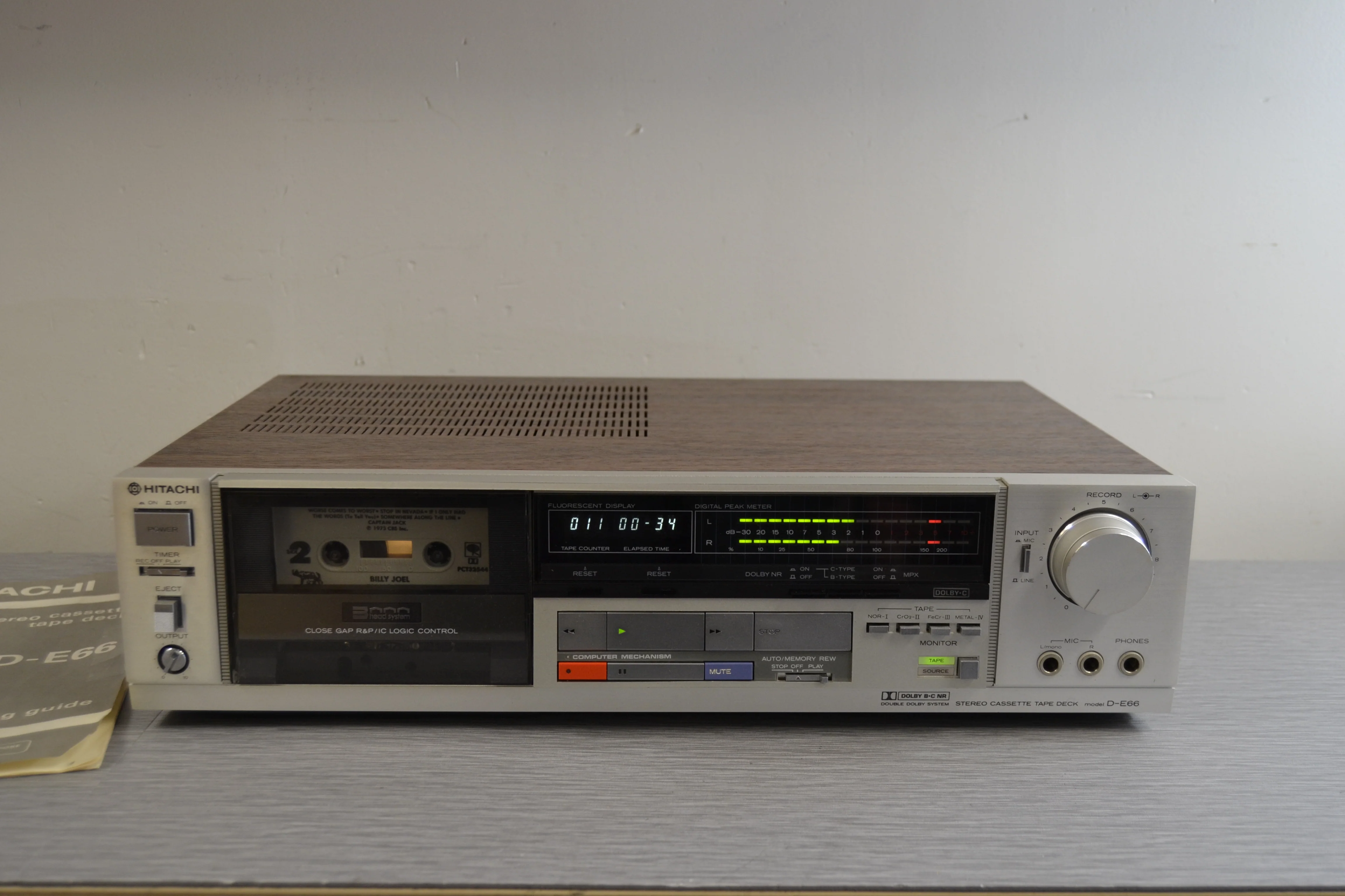Hitachi D-E66 Single Cassette Deck * 3 Heads * New Belts * Manual