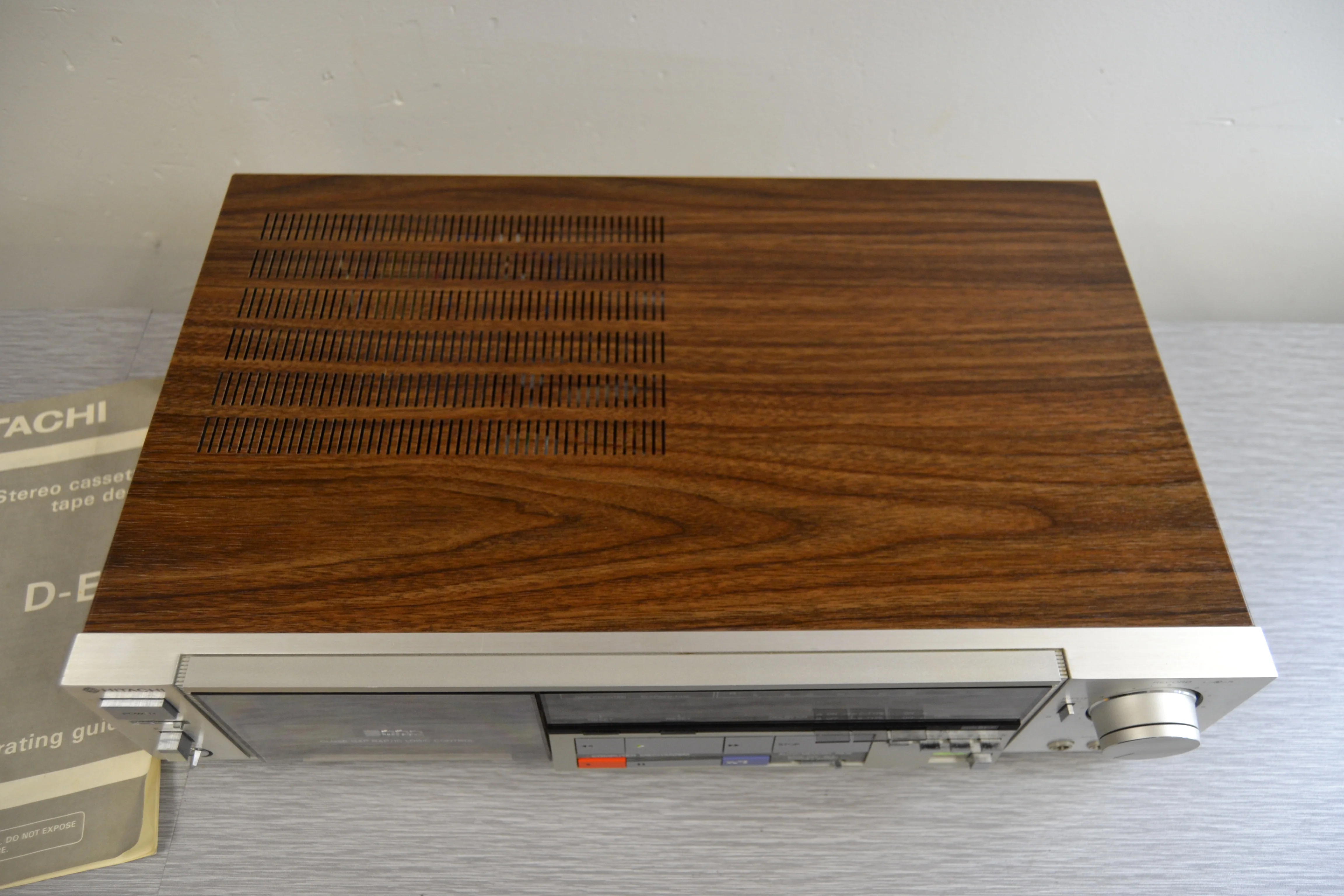 Hitachi D-E66 Single Cassette Deck * 3 Heads * New Belts * Manual - Image 8