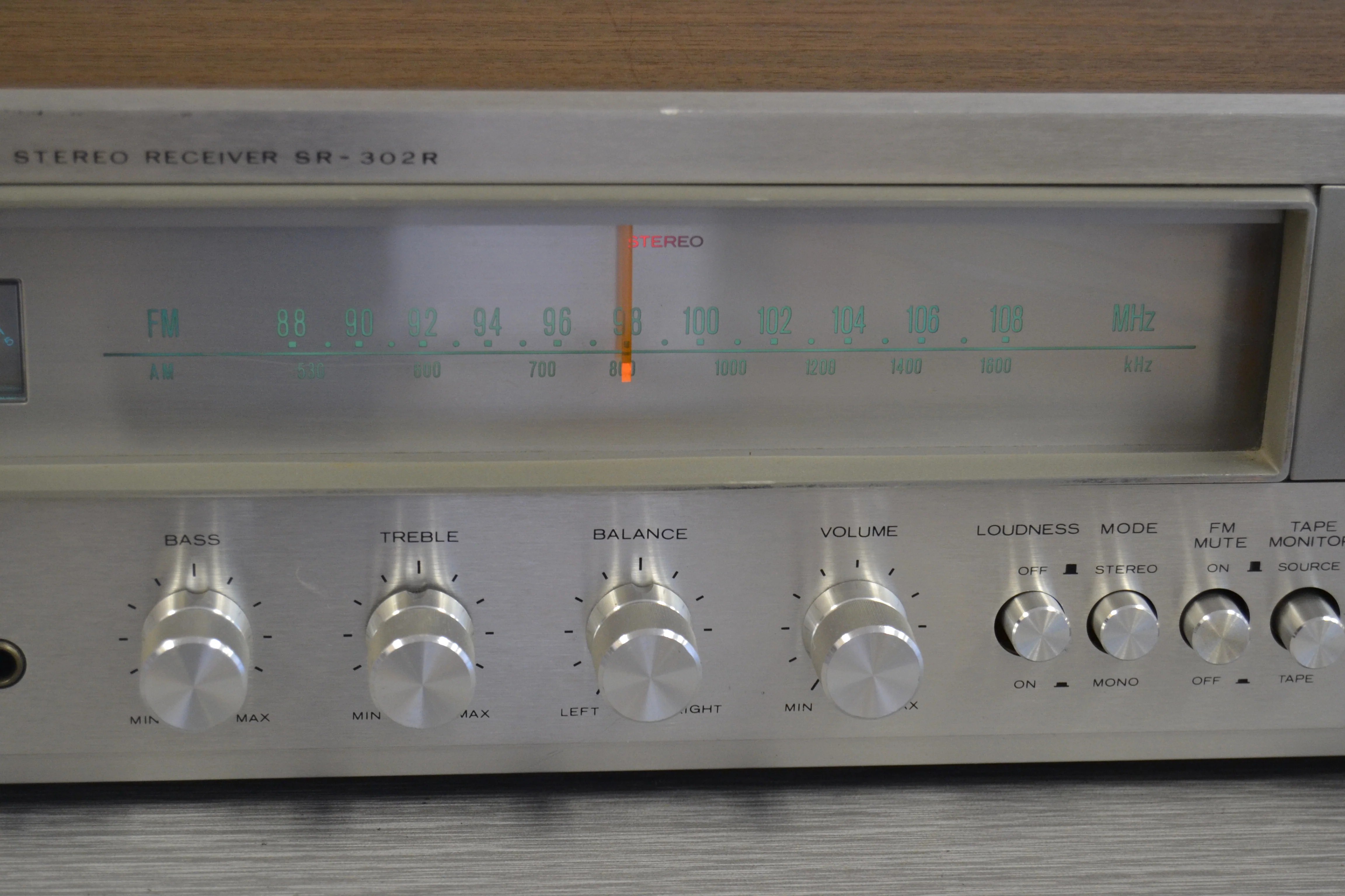 Hitachi SR-302 Stereo Receiver * 15W RMS * 1975 - Image 3