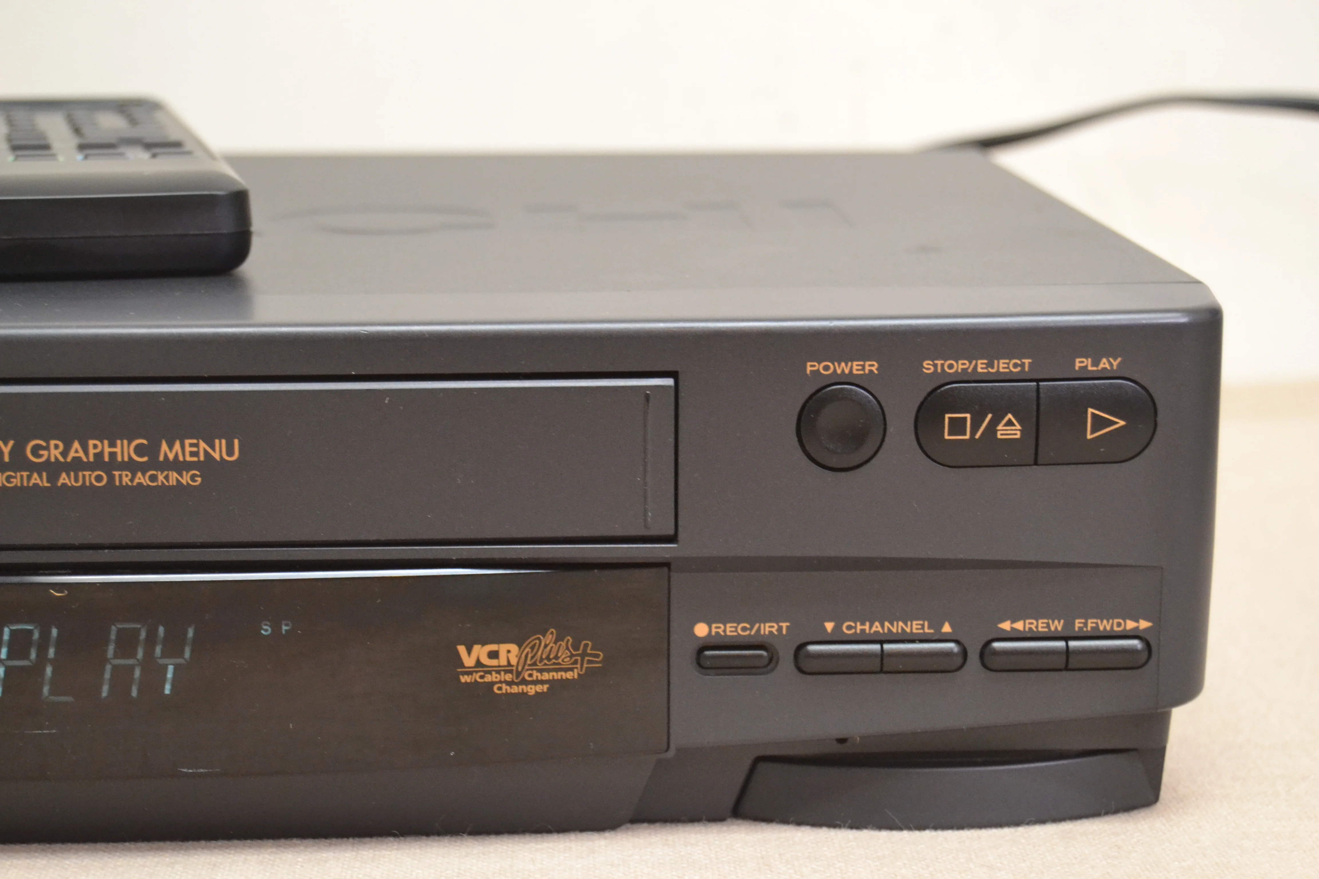 Hitachi VT-M292A Video Cassette Recorder * Remote Control - Image 4