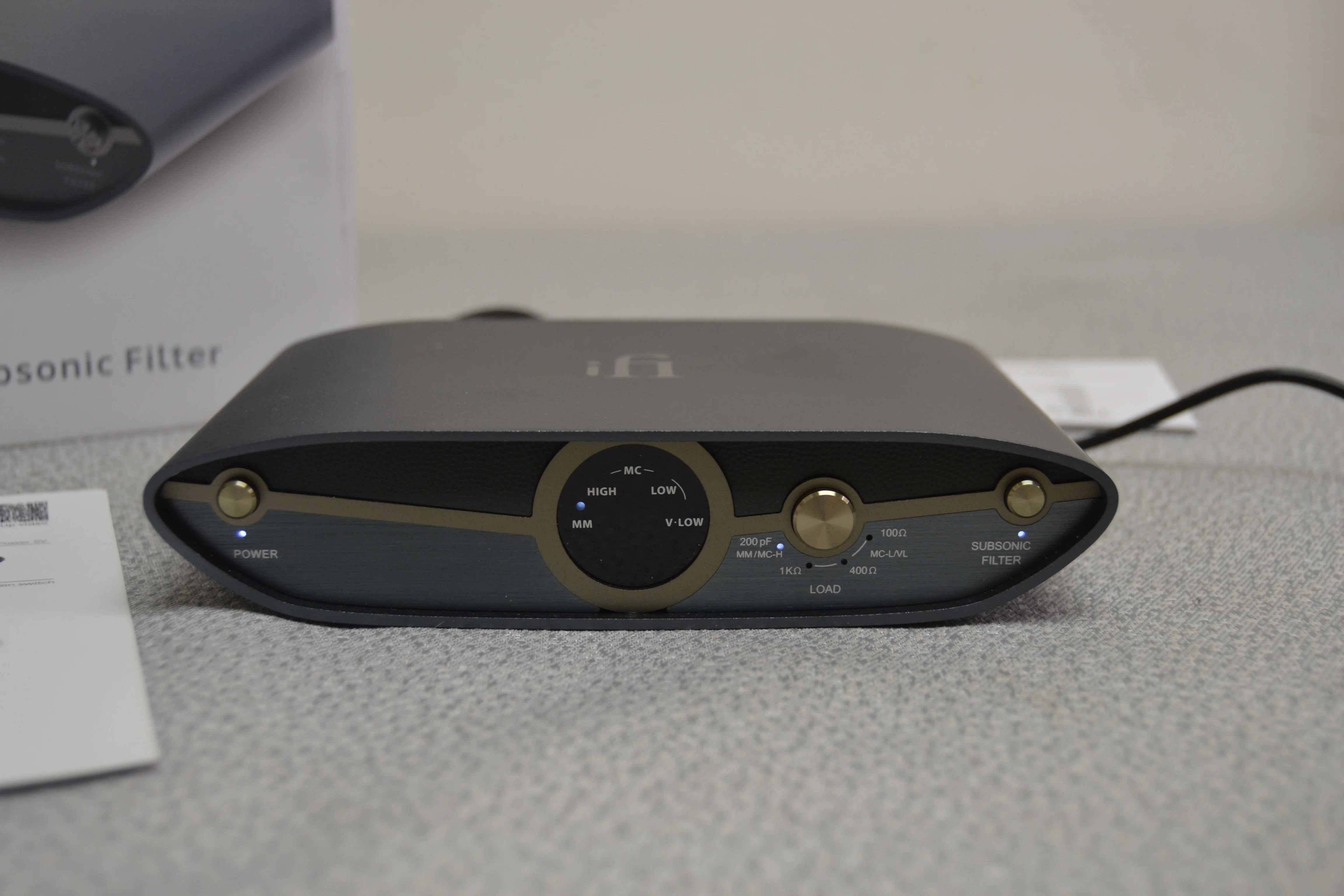 iFi Zen Phono 3 MM/MC Phono Stage Preamplifier * Box * Manual - Image 2