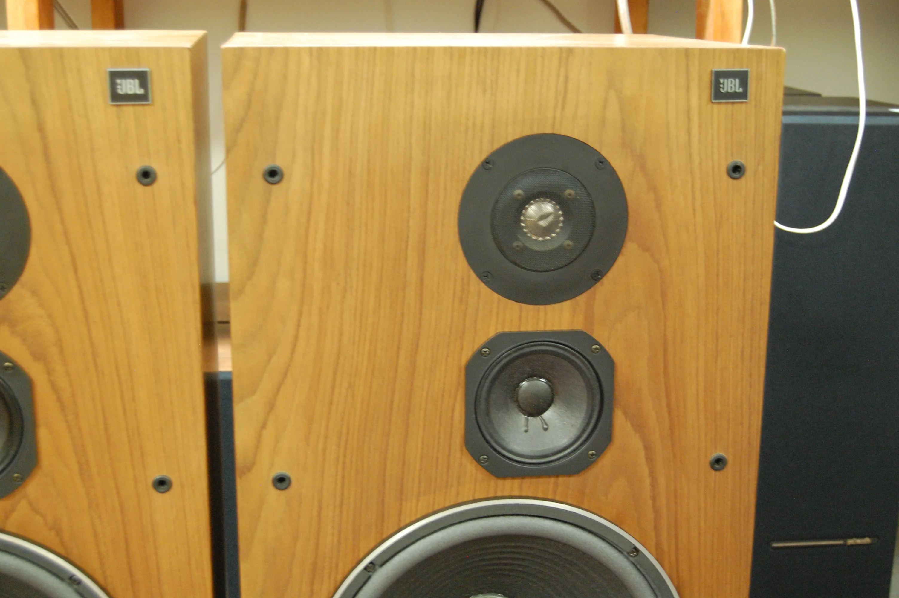 JBL L100T Floor standing Speakers - 3 Way - 1985 - Image 6