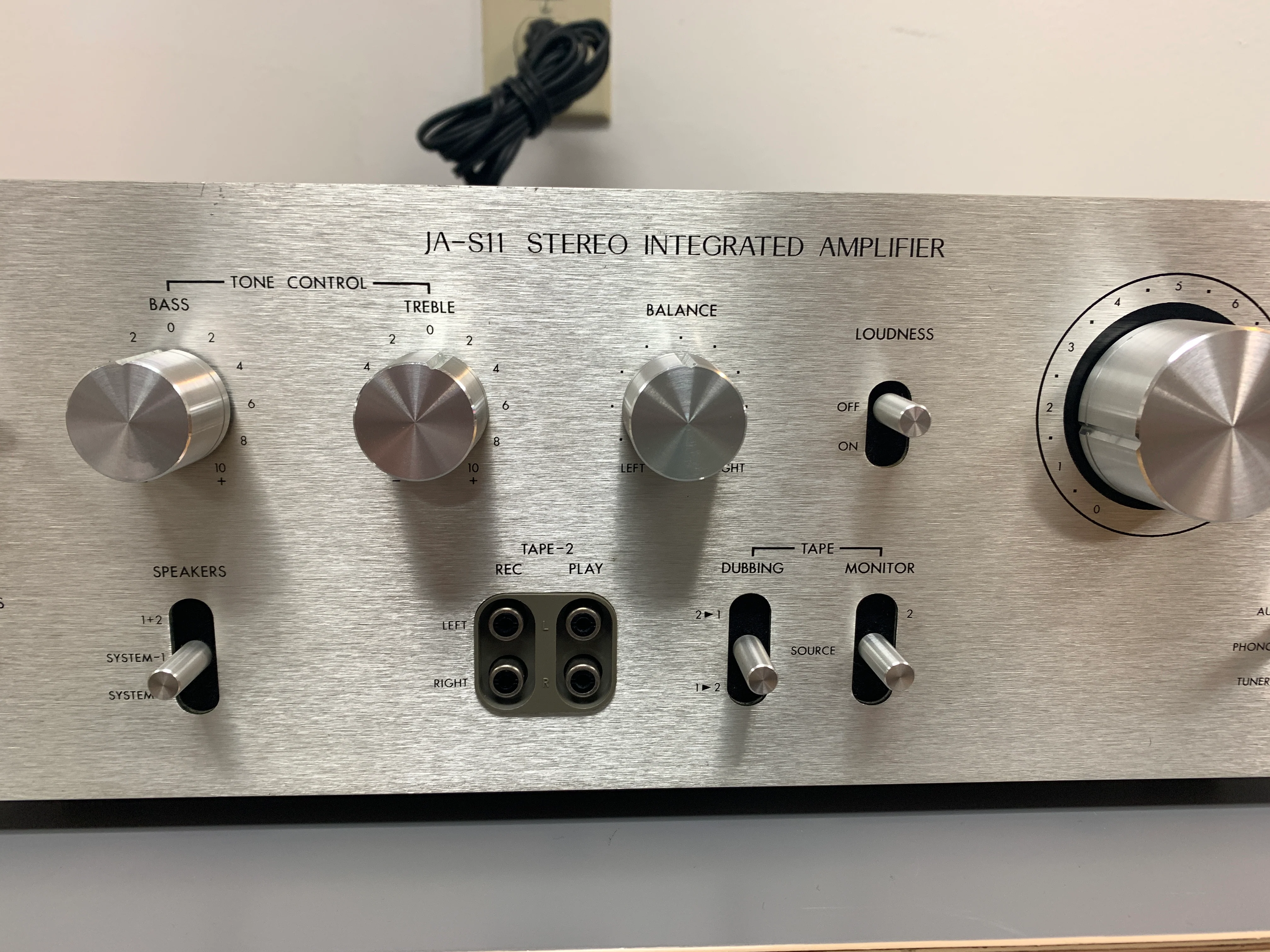 JVC JA-S11 Integrated Amplifier - Image 3