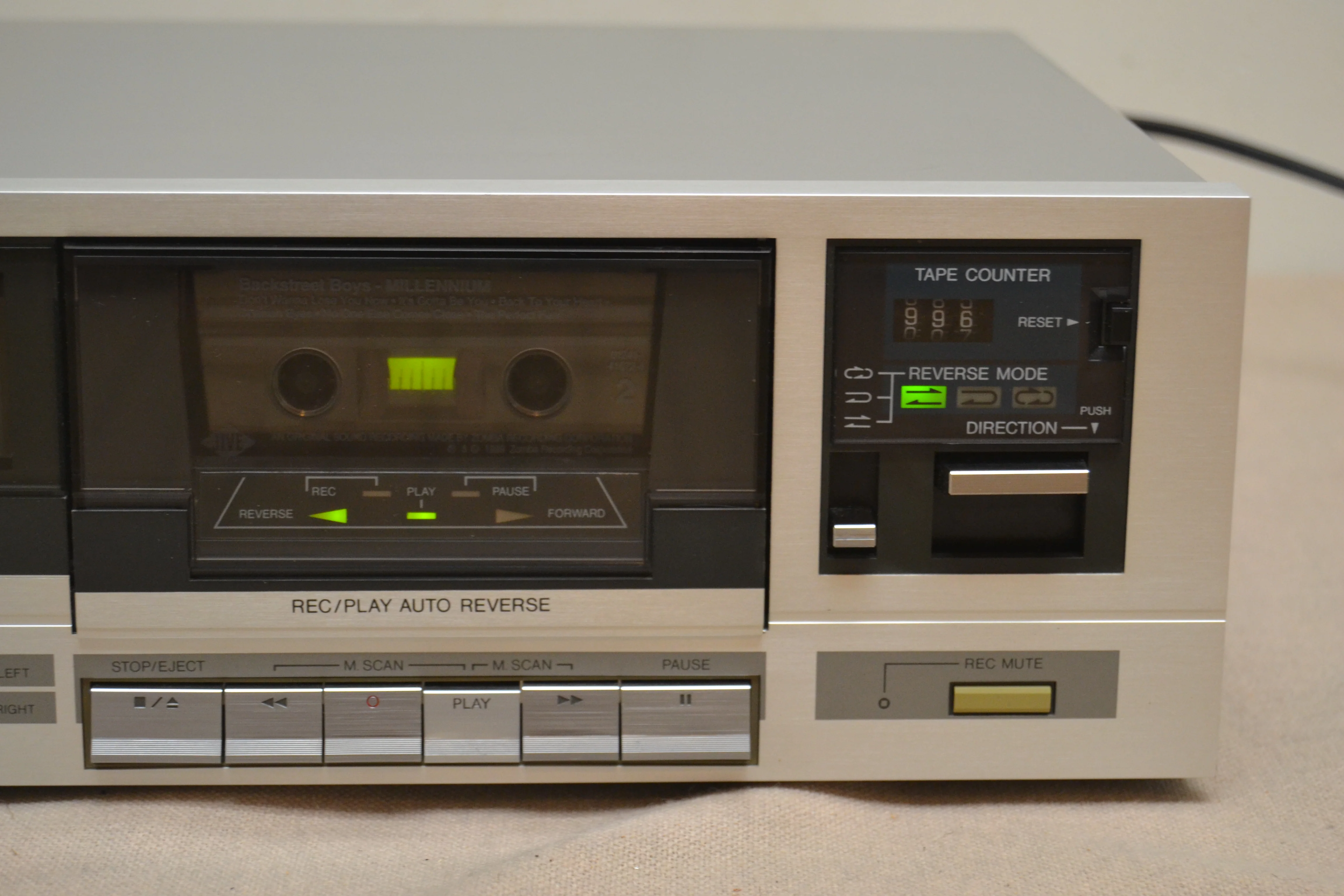 JVC KD-V300 Single Cassette Deck * Fully Serviced * New Belts - Image 4