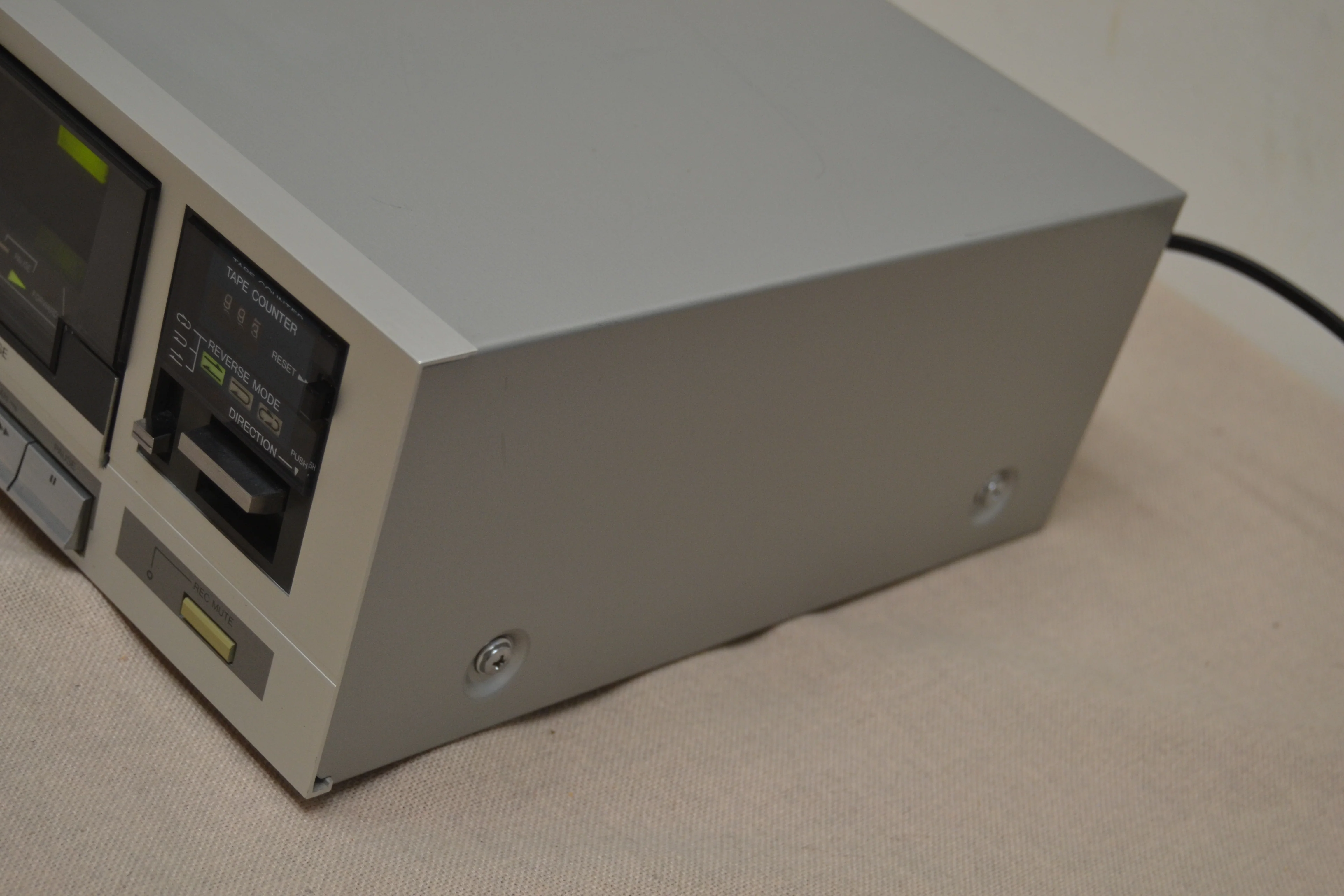 JVC KD-V300 Single Cassette Deck * Fully Serviced * New Belts - Image 9