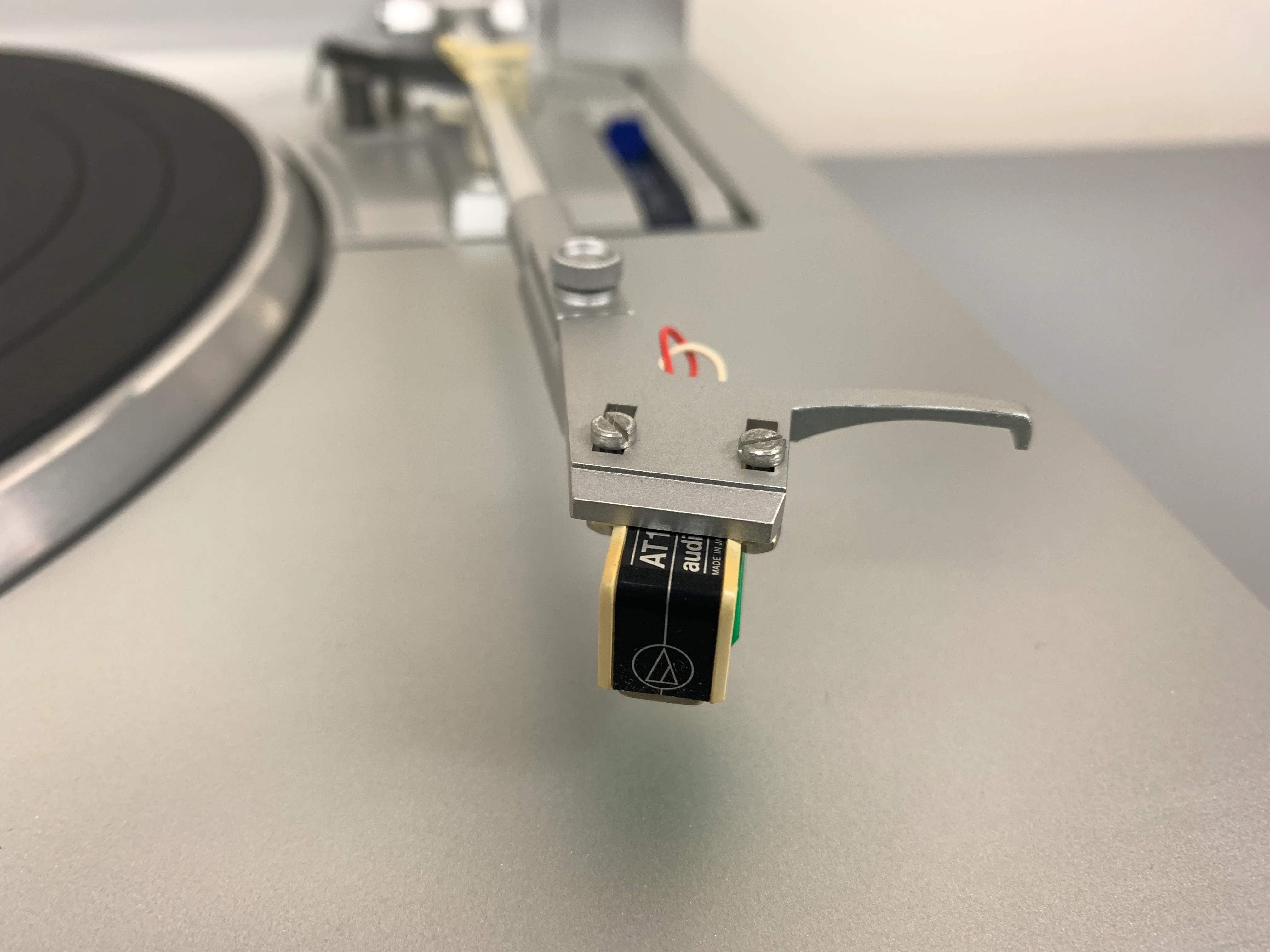 JVC L-A100 Turntable - Image 3