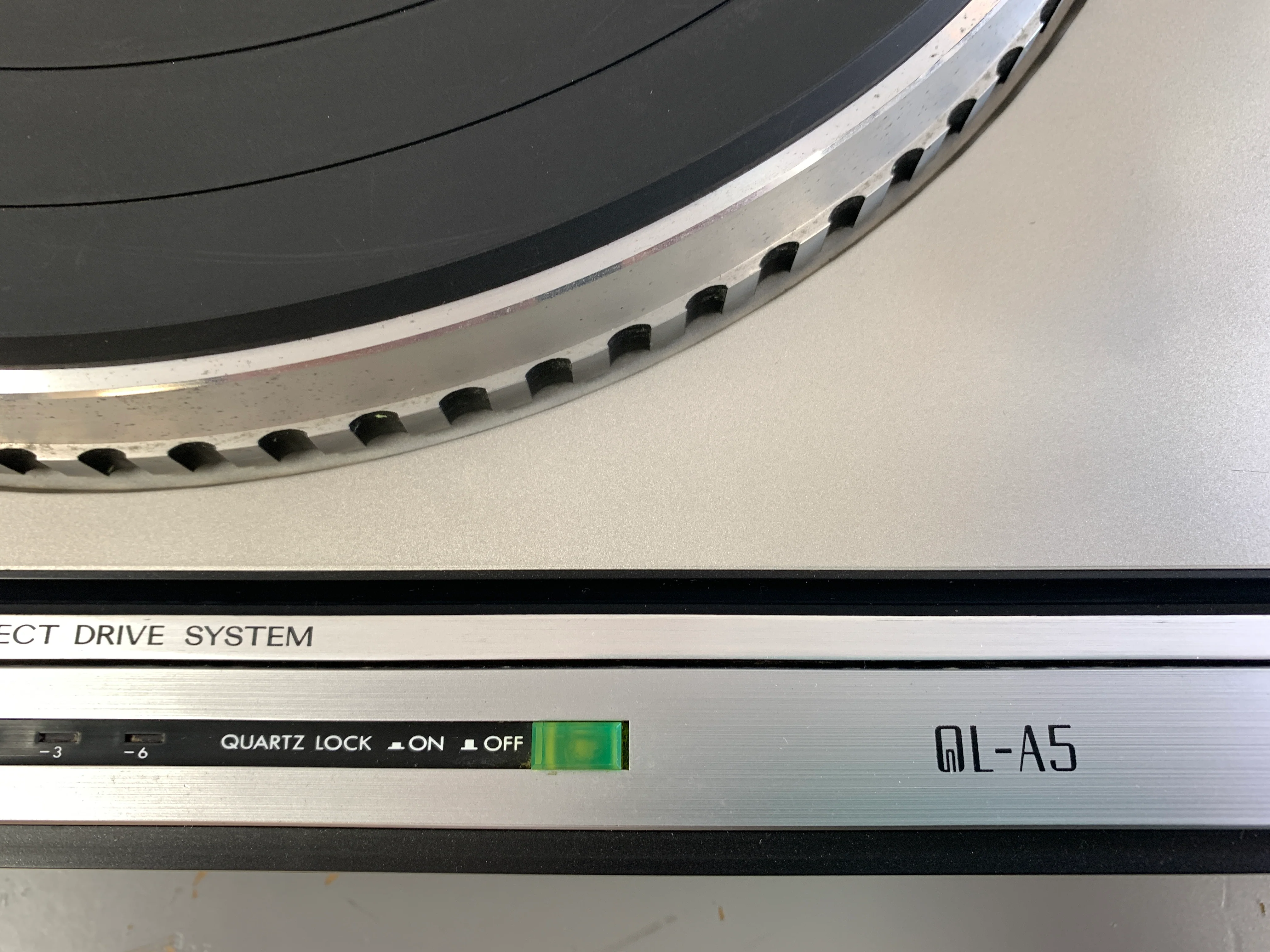 JVC QL-A5 Direct Drive Quartz Locked Turntable - Image 10