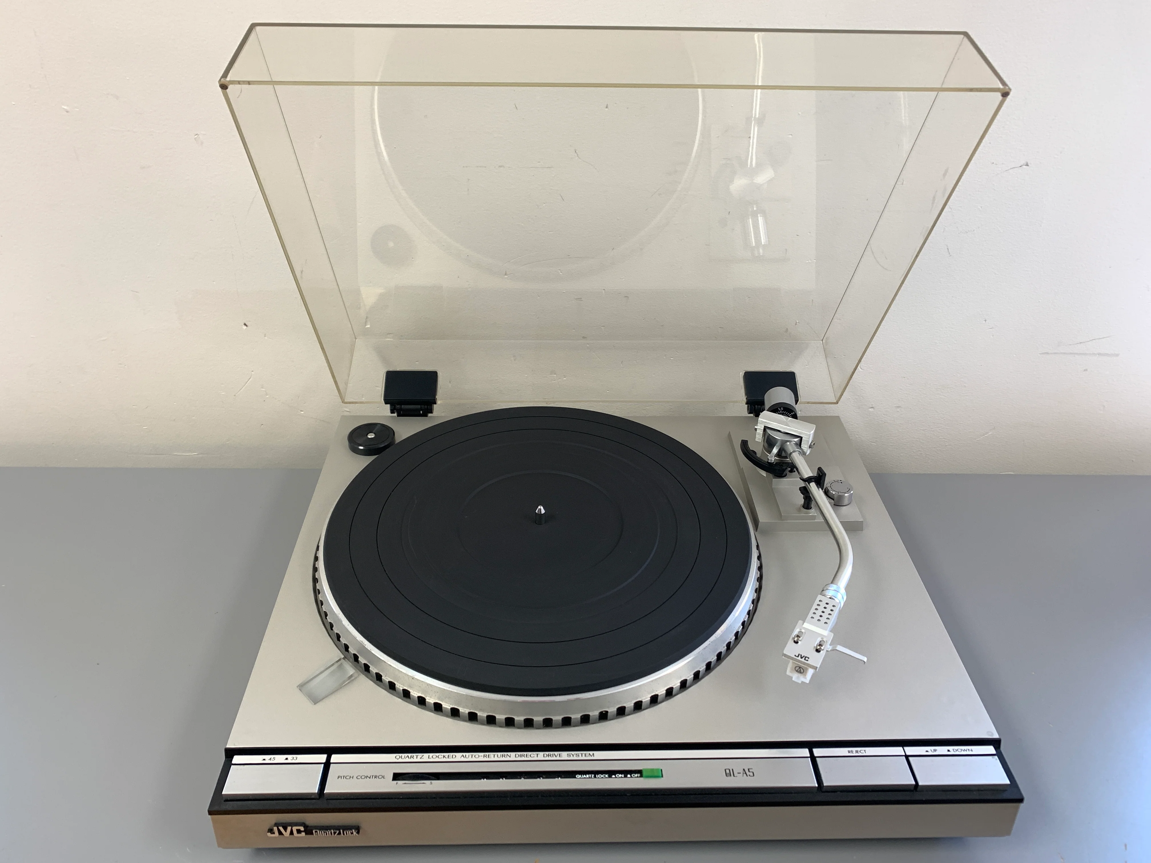 JVC QL-A5 Direct Drive Quartz Locked Turntable - Image 2