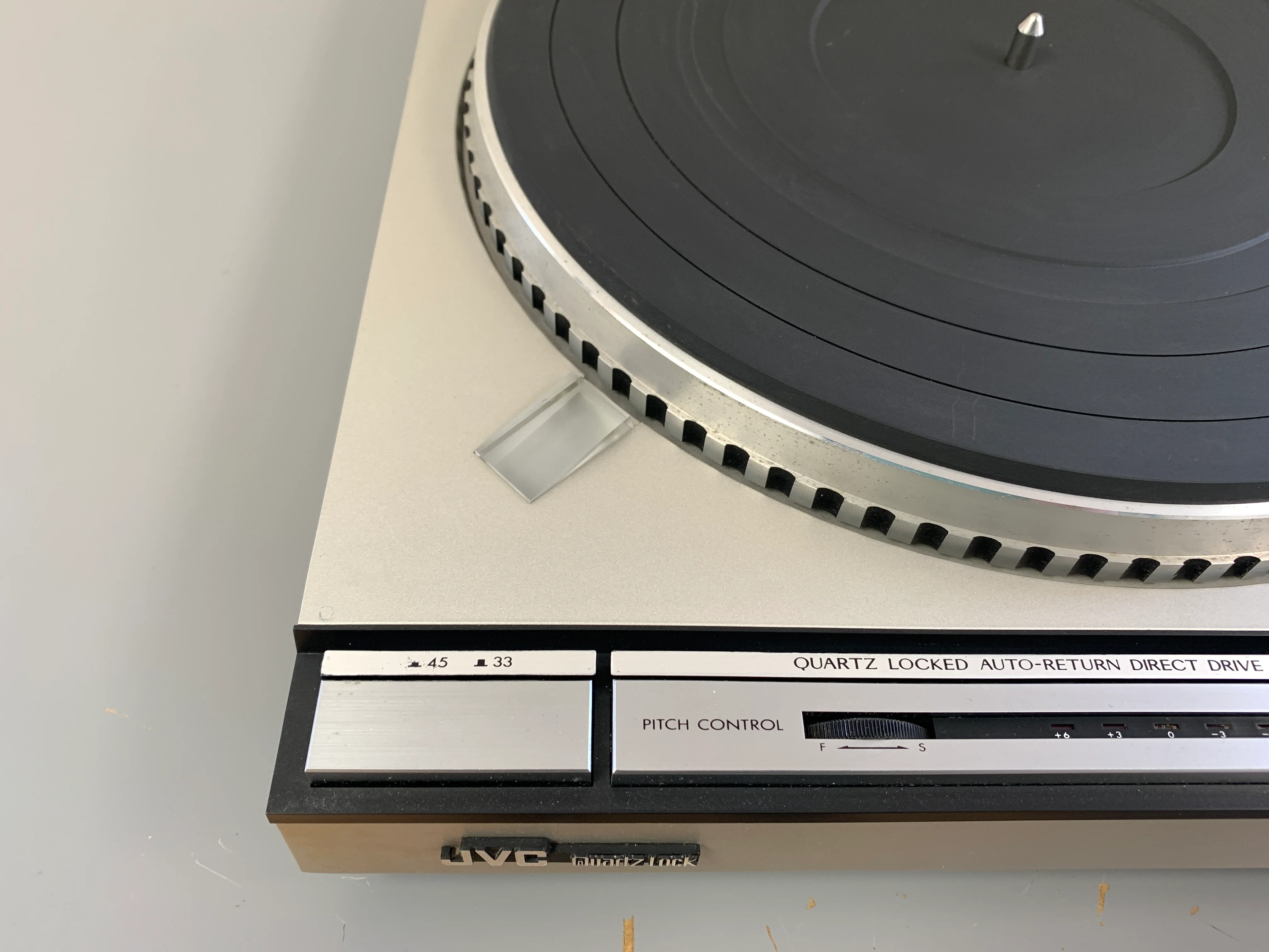 JVC QL-A5 Direct Drive Quartz Locked Turntable - Image 3