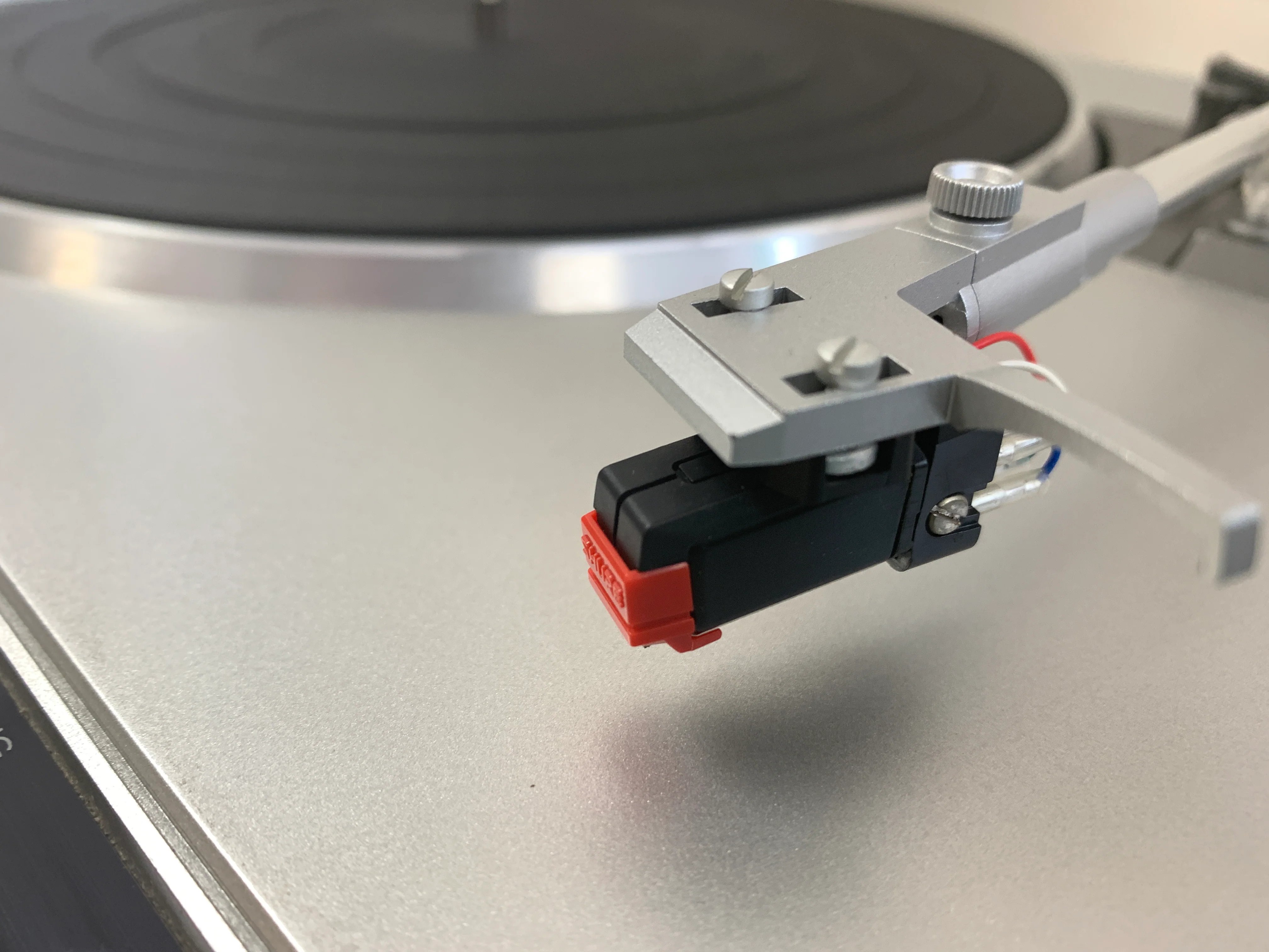 JVC QL-F300 Fully Automatic Turntable - Image 4