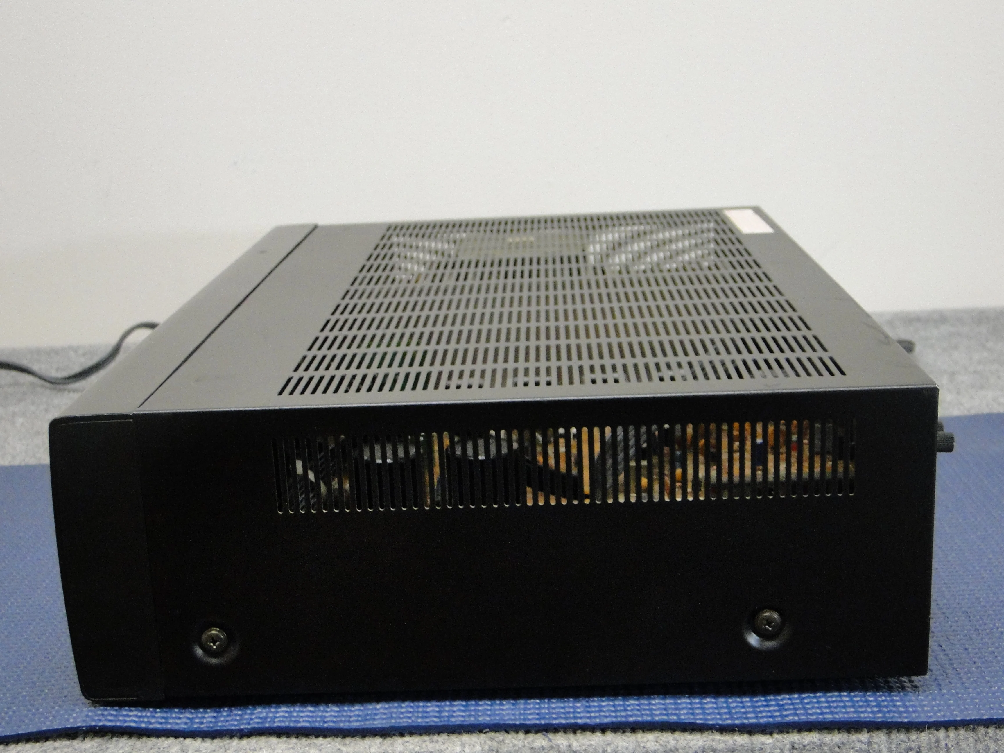JVC RX-318 Stereo Receiver - Image 5