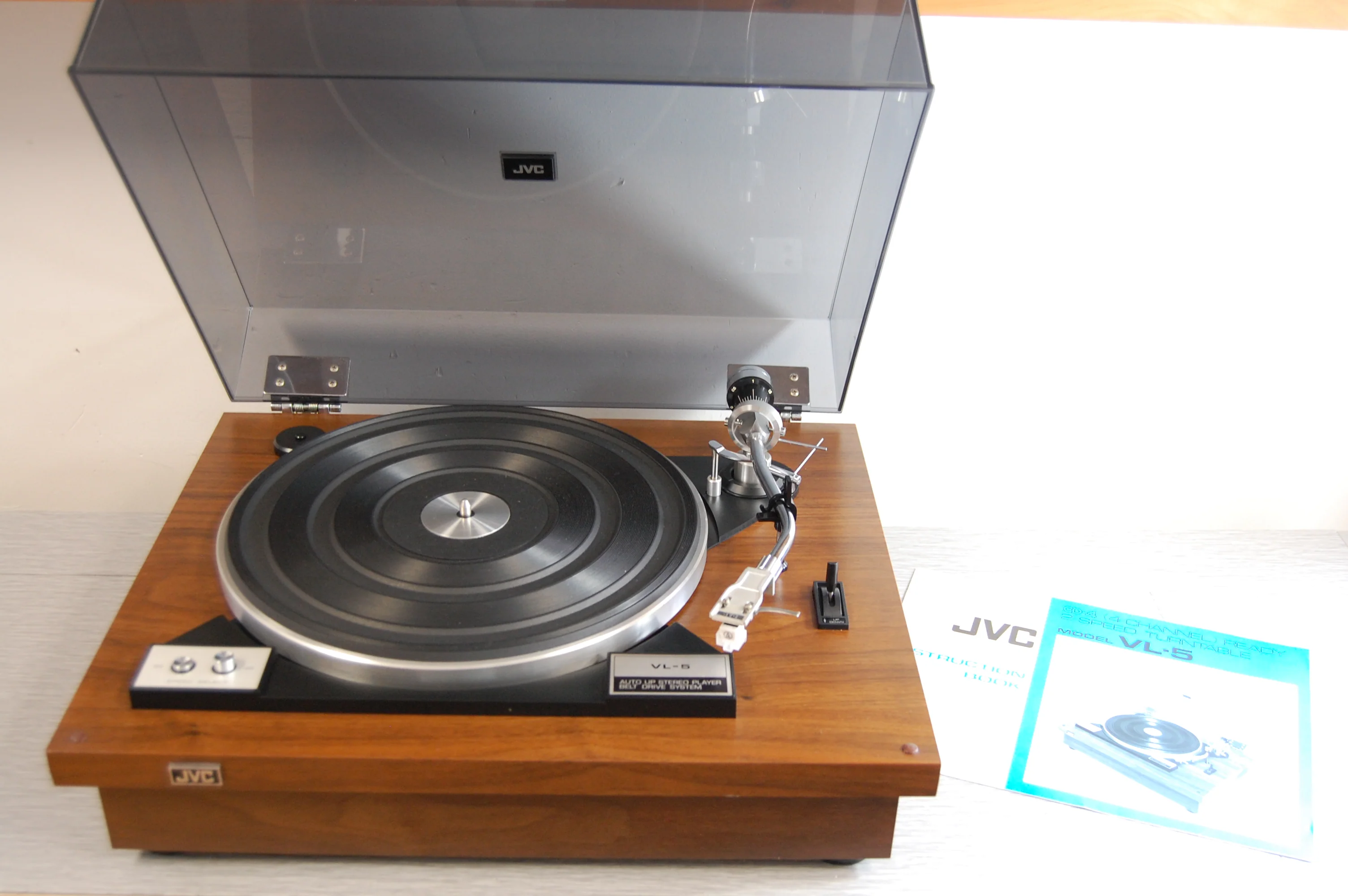 JVC VL-5 Turntable * 1973 * New Audio Technica AT3600 Cartridge * Manual