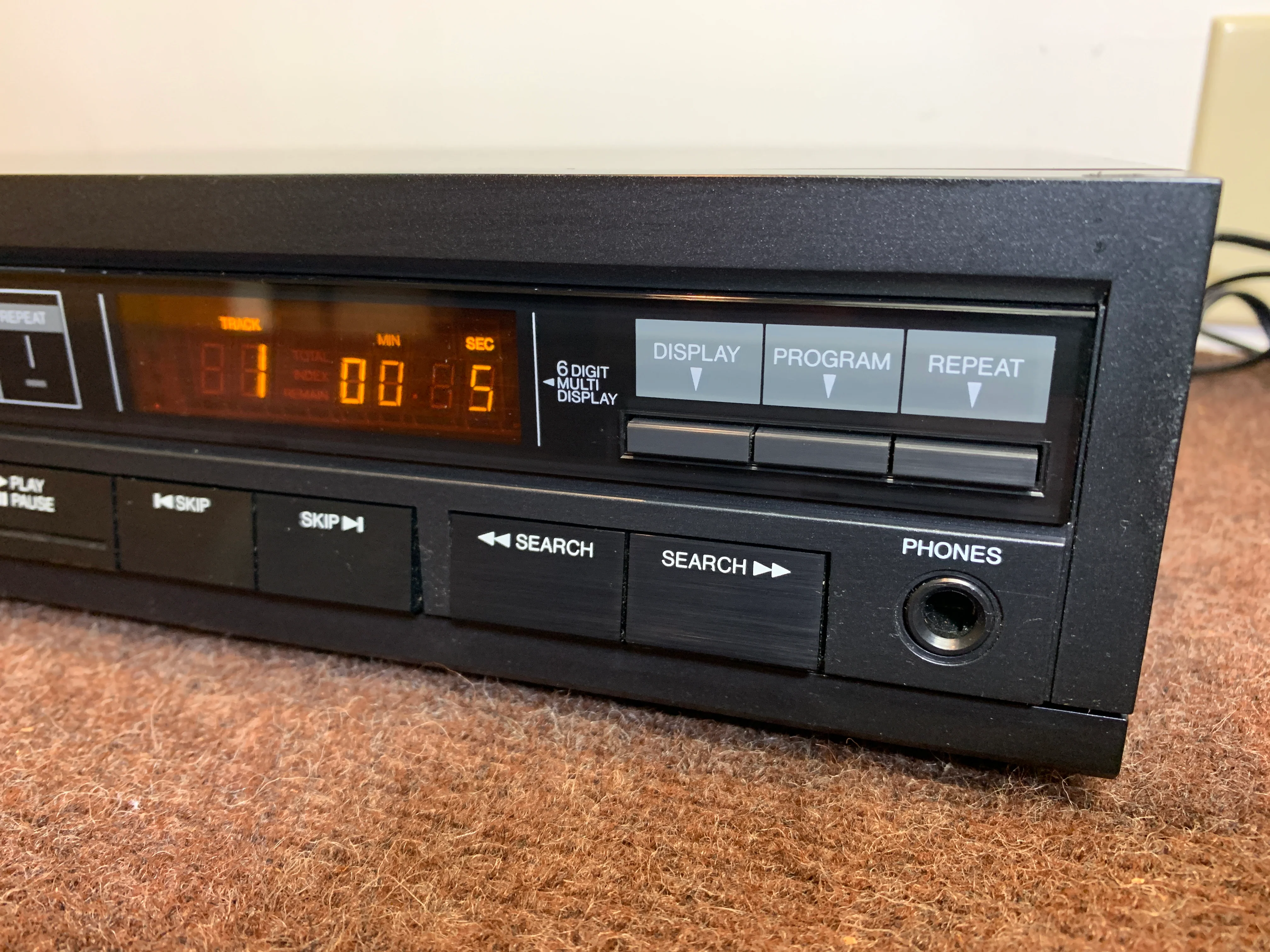 JVC XL-V200 Single Compact Disc Player - Image 8