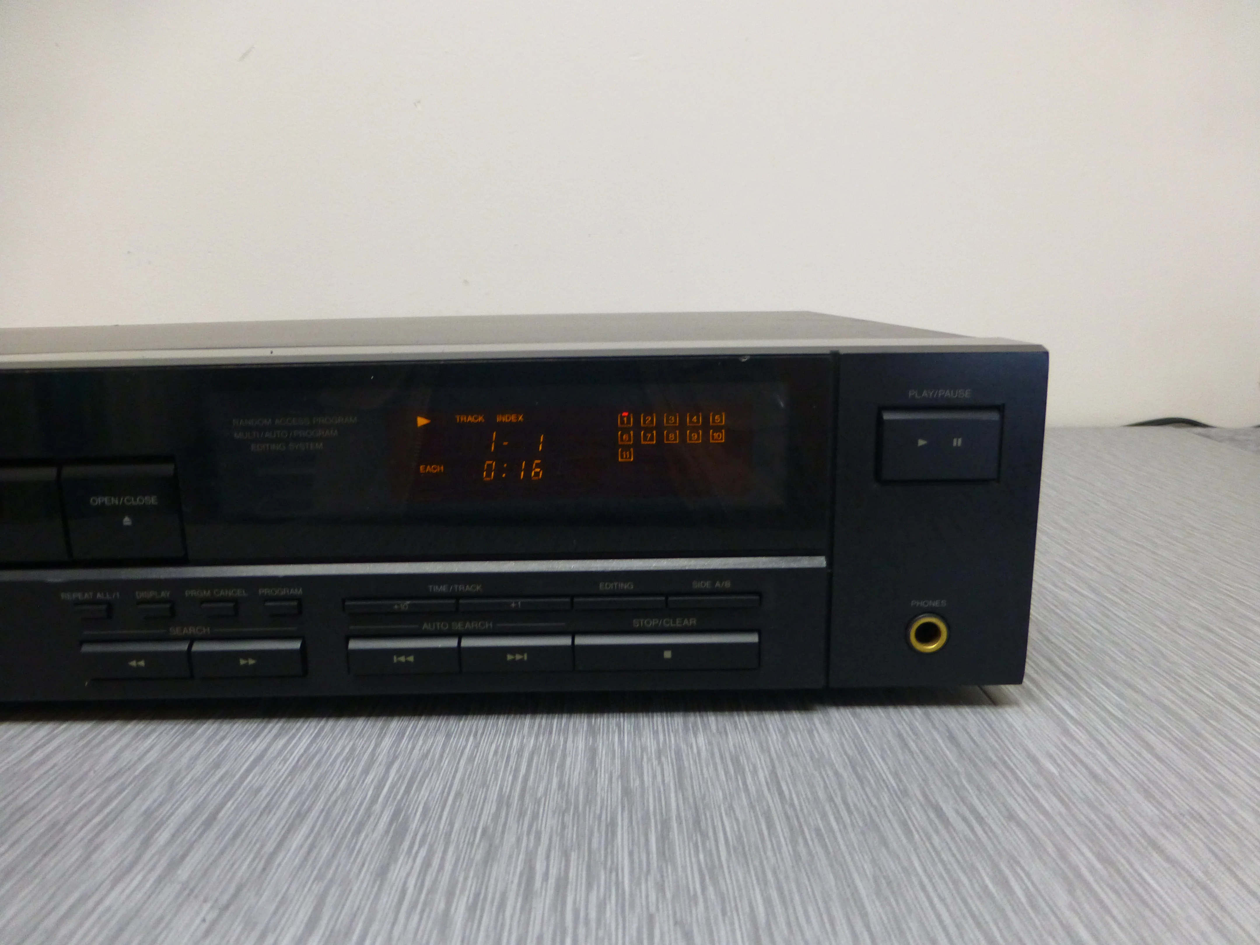 JVC XL-V211 Single CD Player - Image 5