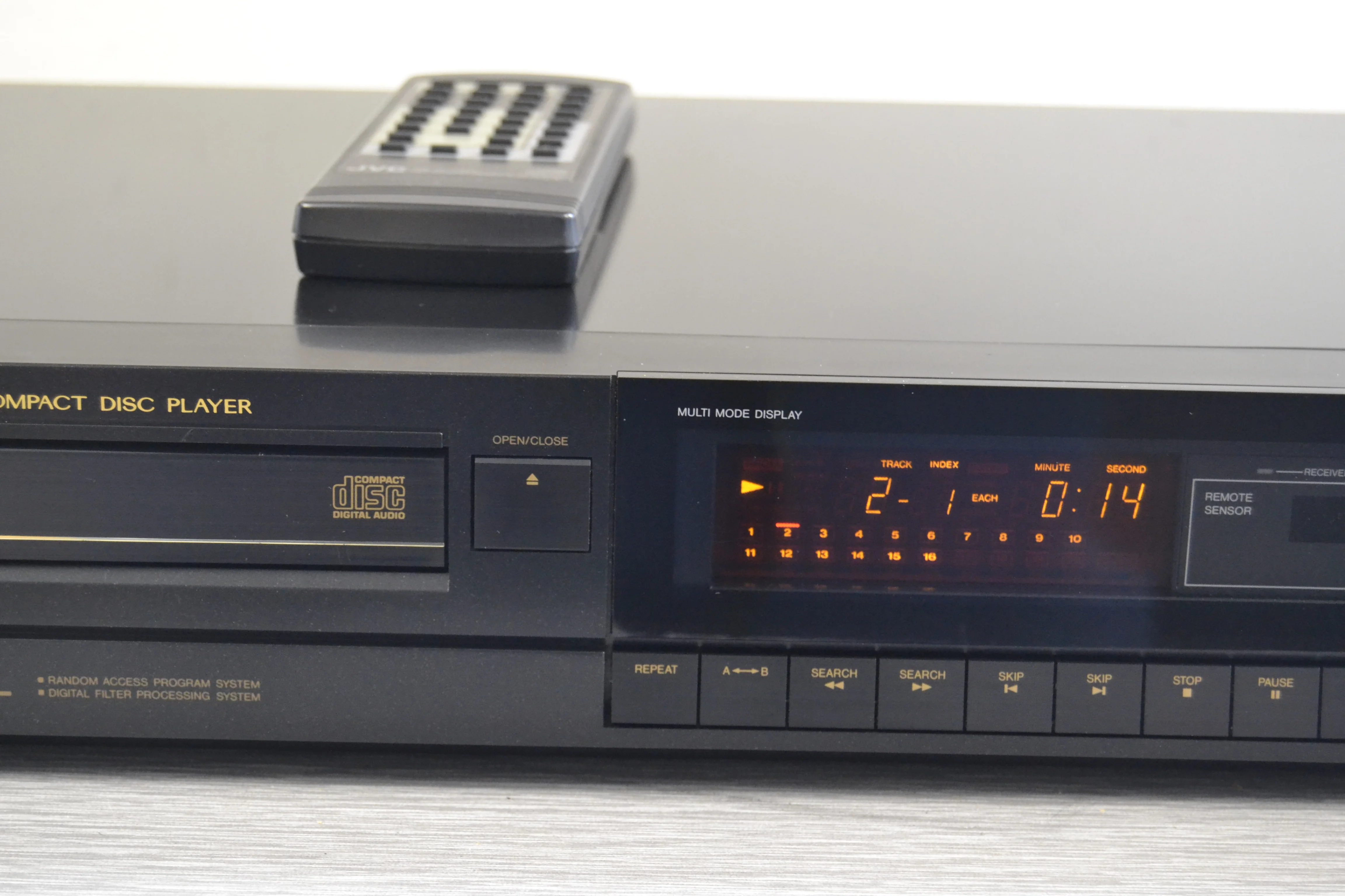 JVC XL-V450 Single Cd Player * Remote Control - Image 3