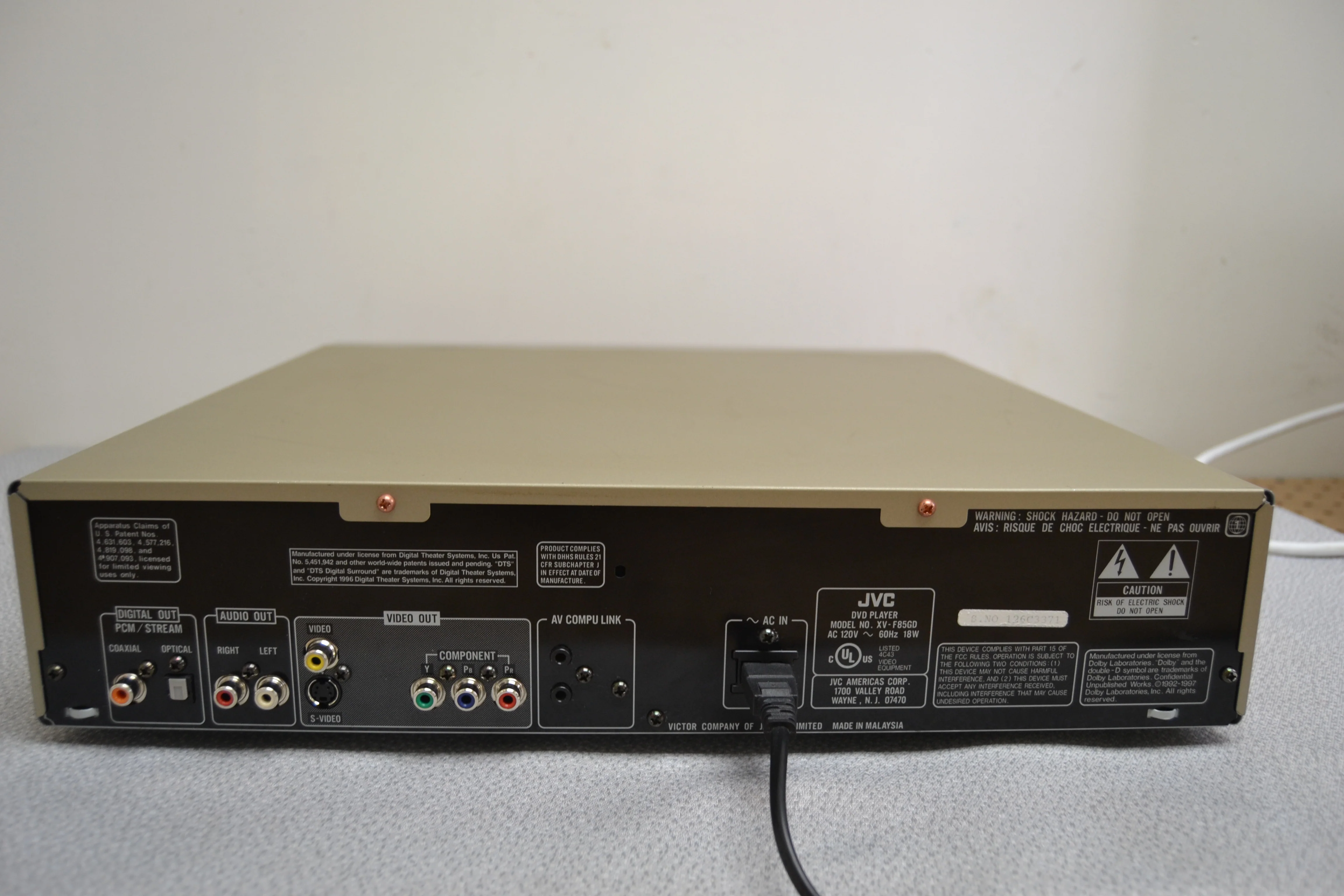 JVC XV-F85GD DVD/CD Carousel 7 Discs - Image 8