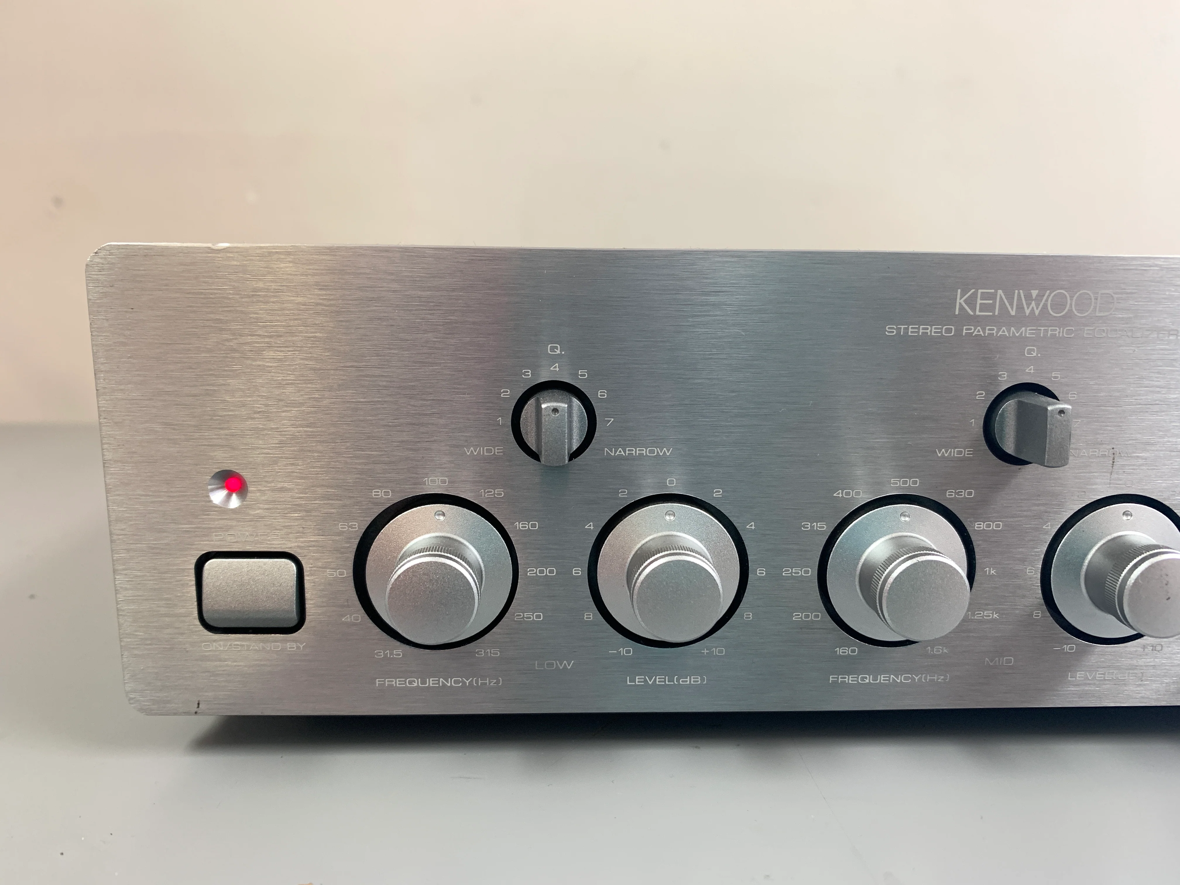 Kenwood GE-1001 Stereo Parametric Equalizer - Image 2